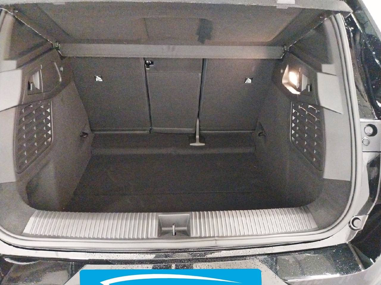 Vente en ligne Renault Scenic E-Tech Scenic E-Tech électrique 220 ch grande autonomie au prix de 1 300 €