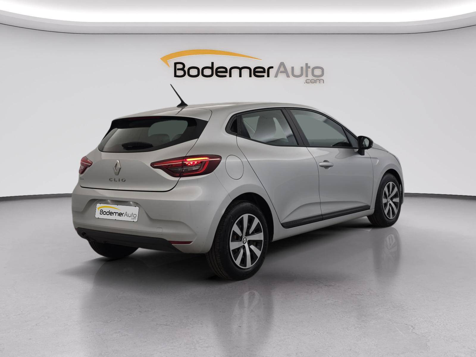Vente en ligne Renault Clio 5 Clio TCe 90 au prix de 14 990 €