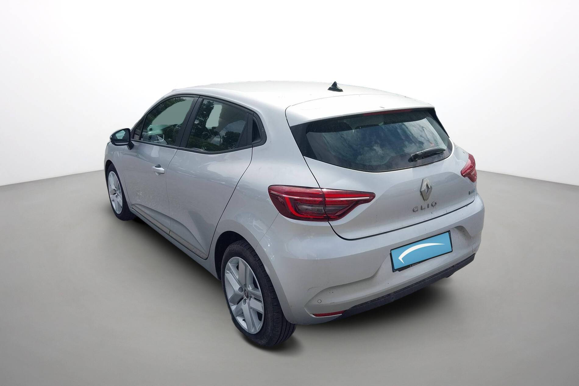 Vente en ligne Renault Clio 5 Clio E-Tech 140 - 21N au prix de 15 990 €