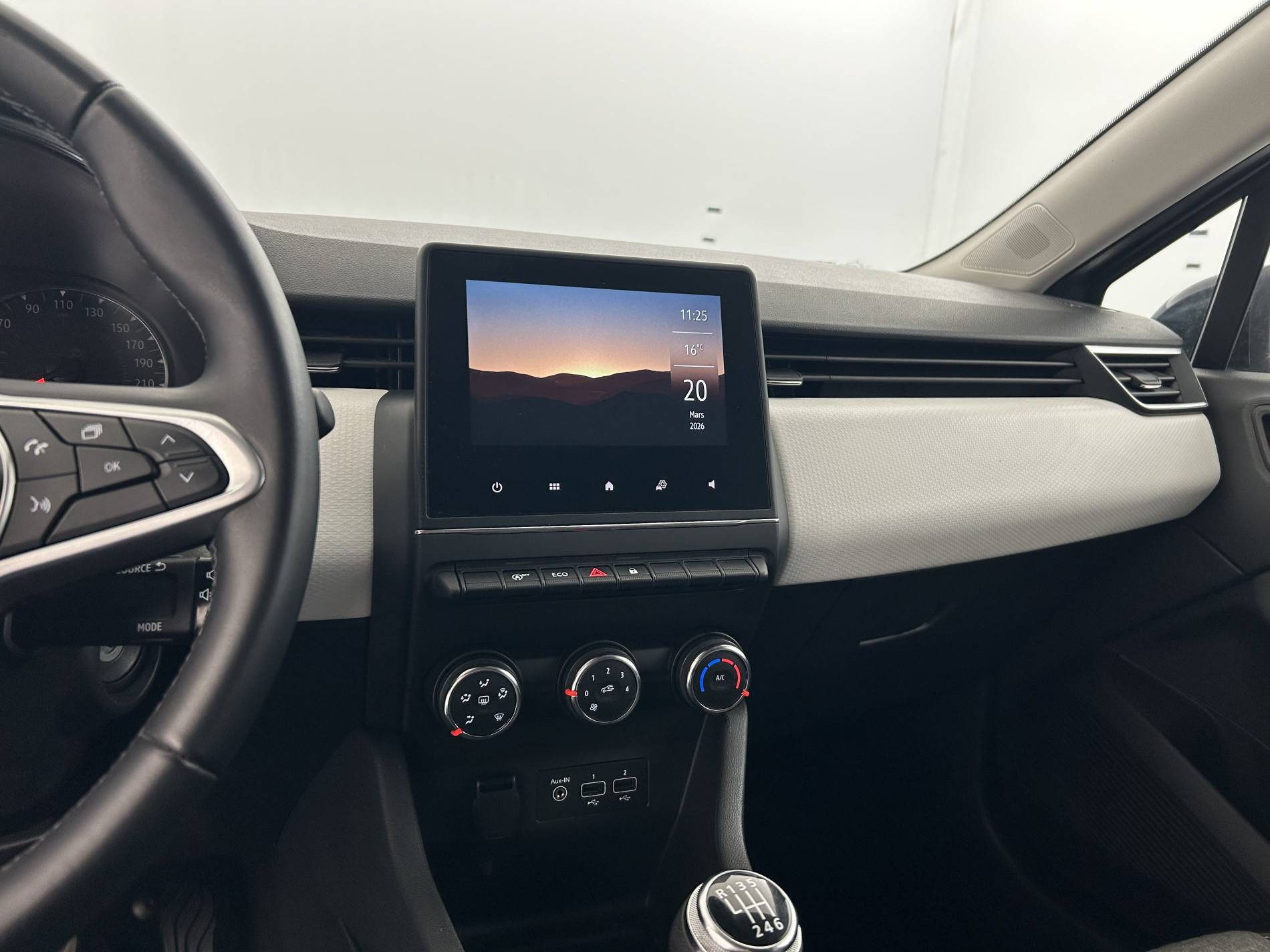 Vente en ligne Renault Clio 5 Clio TCe 90 au prix de 13 790 €