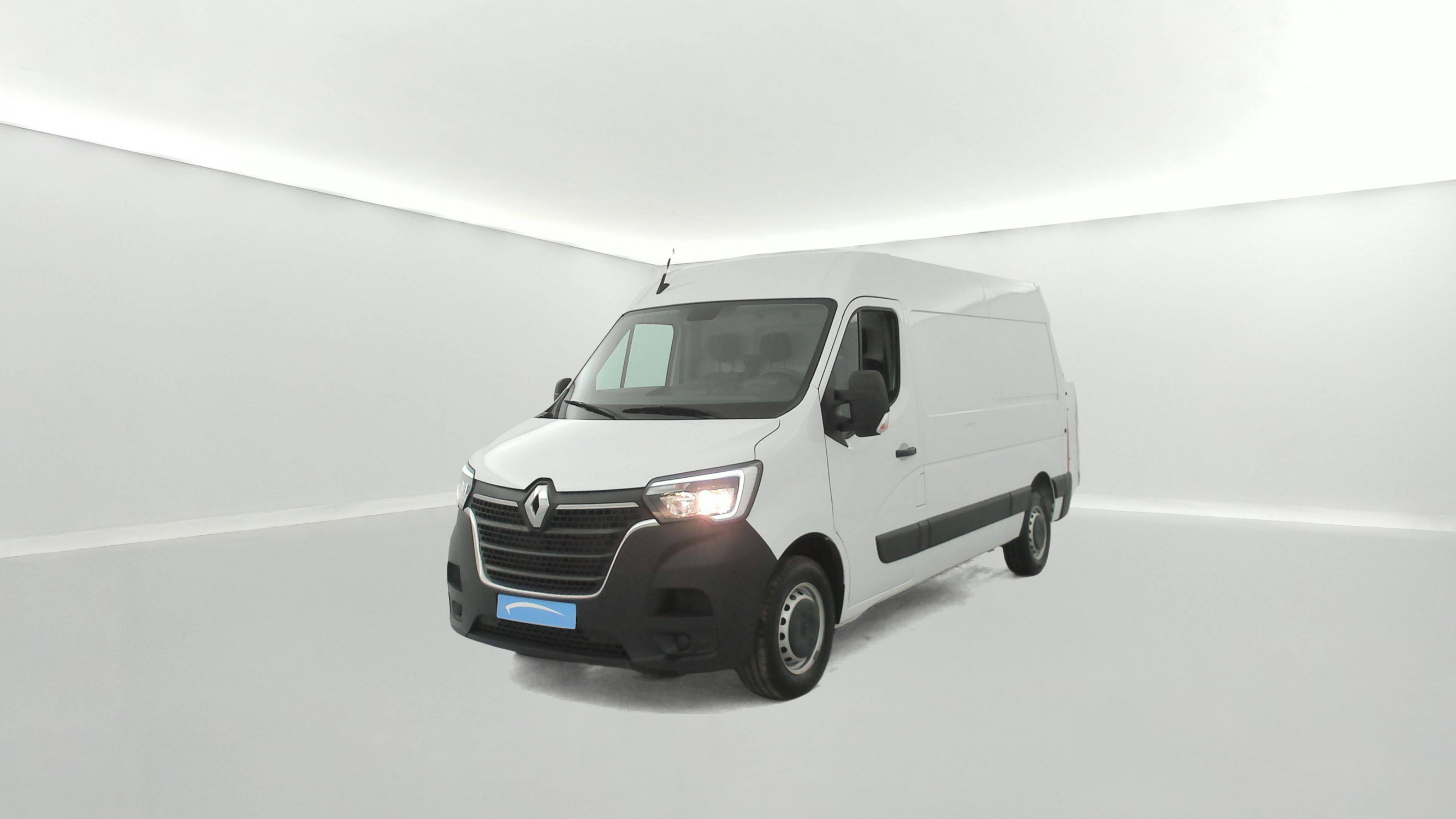 Renault Master Fourgon MASTER FGN TRAC F3500 L2H2 BLUE DCI 135 occasion de 2024 en vente à Concarneau