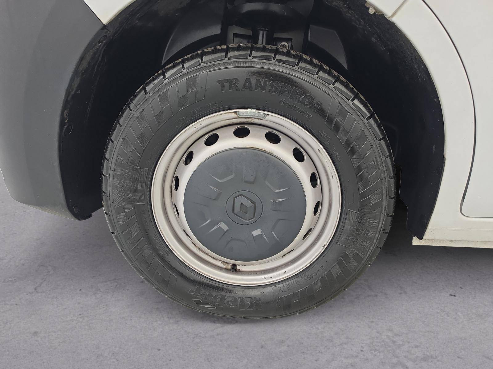 Vente en ligne Renault Master Fourgon MASTER FGN TRAC F3500 L3H3 BLUE DCI 135 au prix de 25 900 €