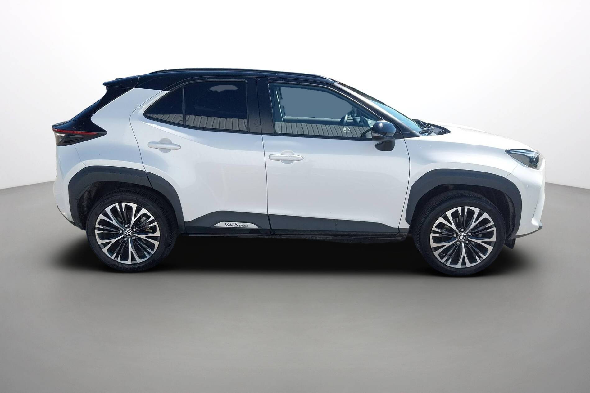 Vente en ligne Toyota Yaris Cross  130h 2WD au prix de 24 990 €