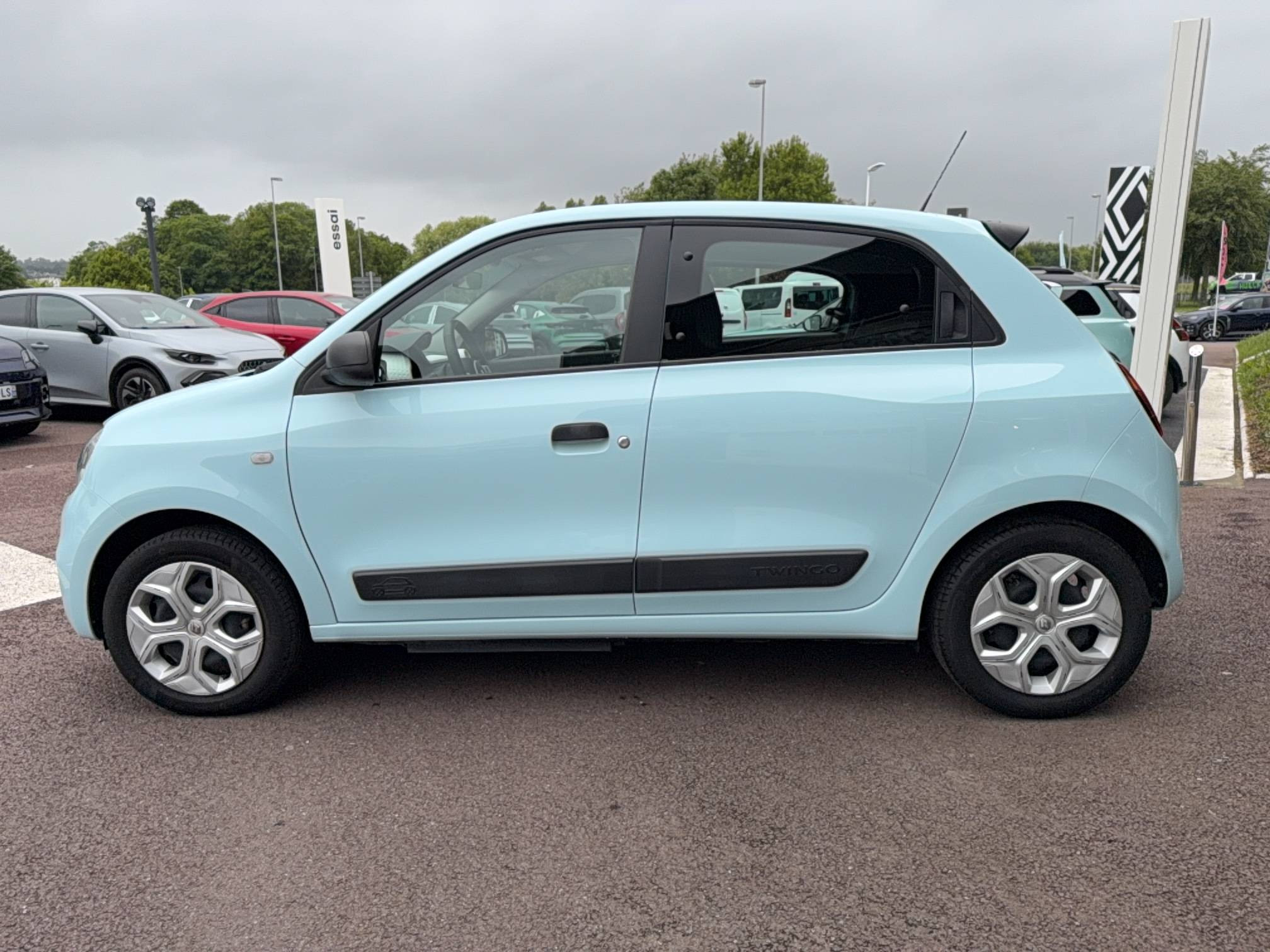 Vente en ligne Renault Twingo Electrique Twingo III E-Tech au prix de 11 990 €