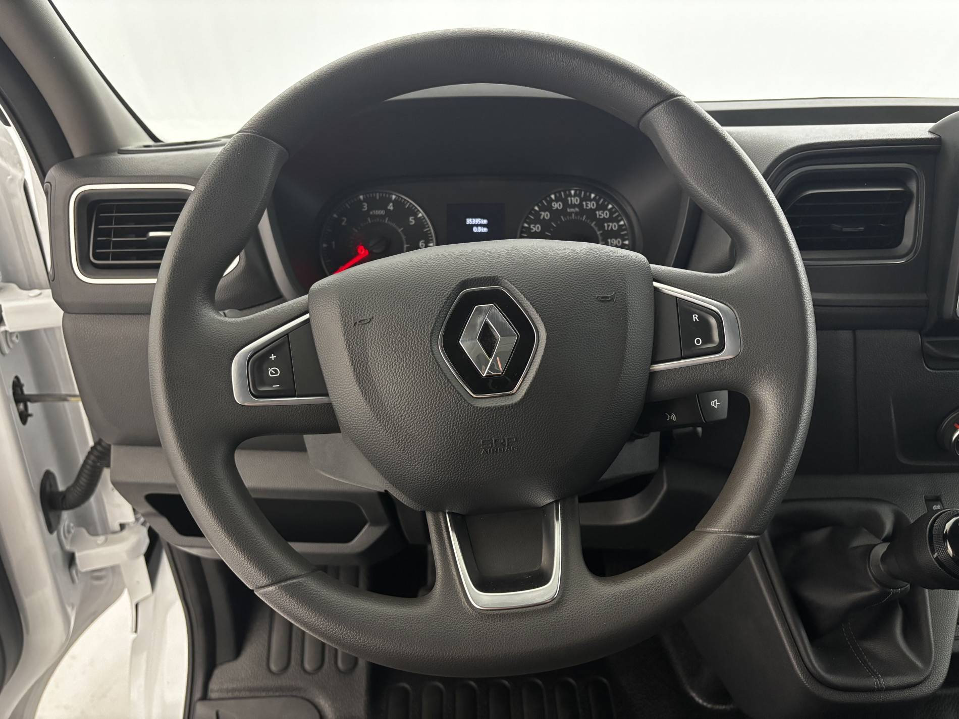 Vente en ligne Renault Master Fourgon MASTER CA TRAC F3500 L2H2 BLUE DCI 150 au prix de 26 890 €