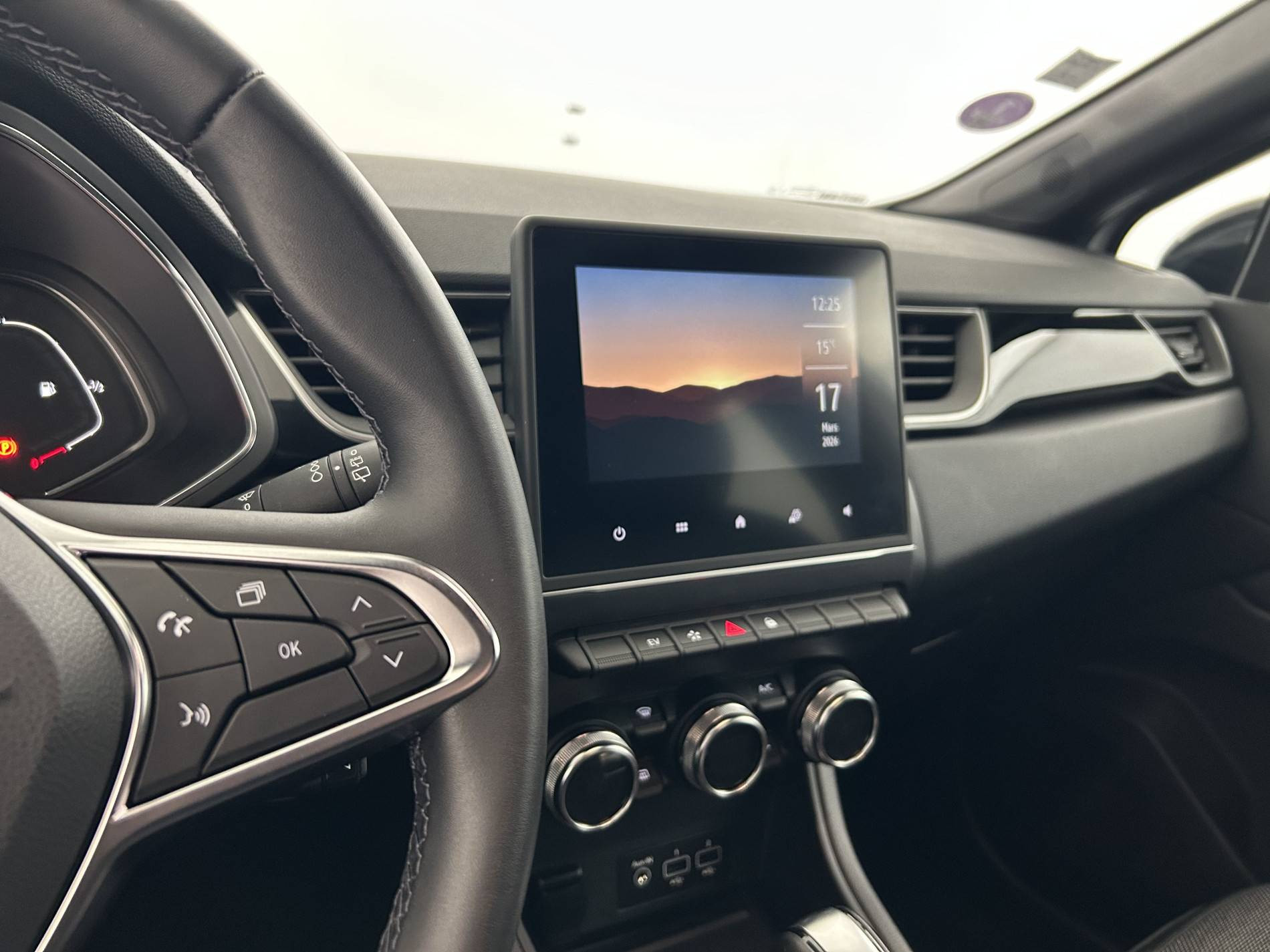 Vente en ligne Renault Captur  E-Tech 145 au prix de 19 990 €