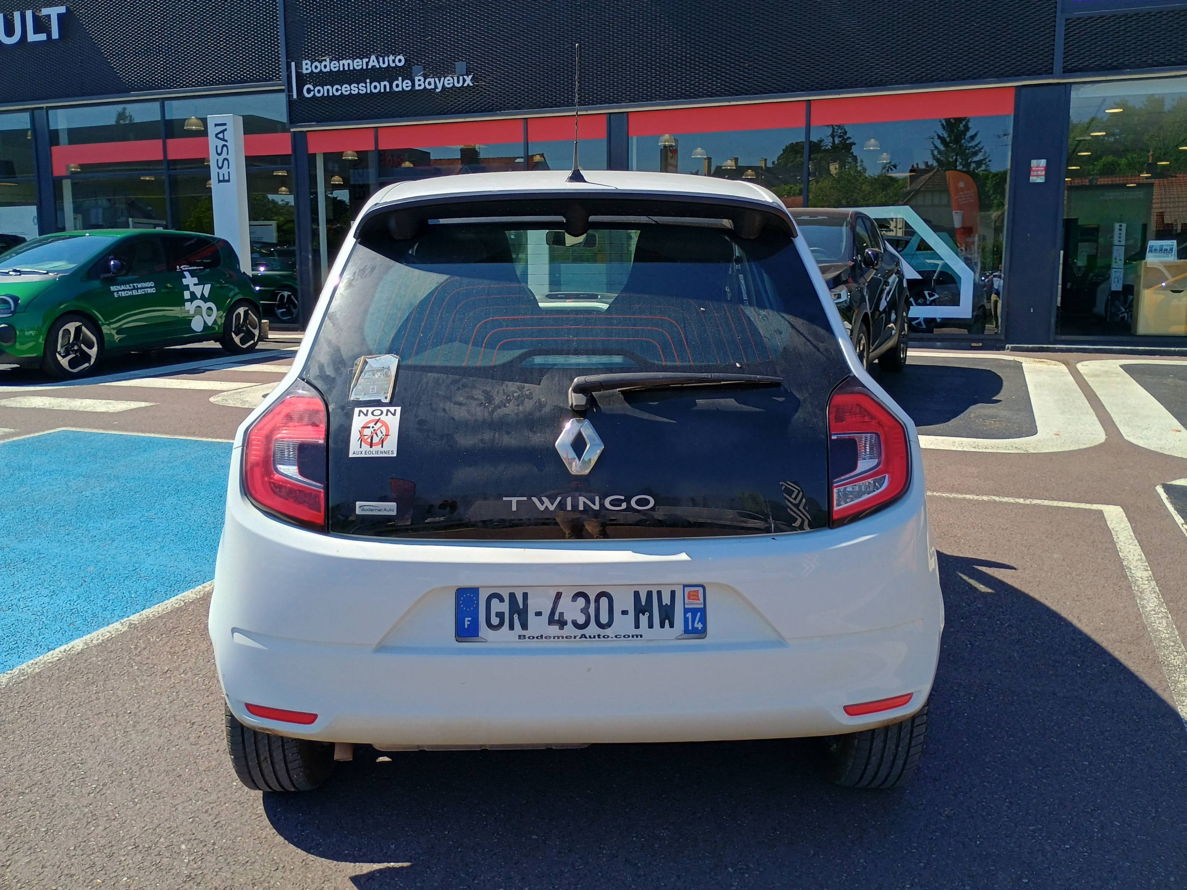Vente en ligne Renault Twingo 3  SCe 65 au prix de 12 990 €