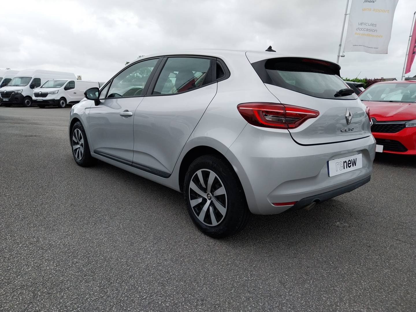 Vente en ligne Renault Clio 5 Clio TCe 90 au prix de 13 990 €