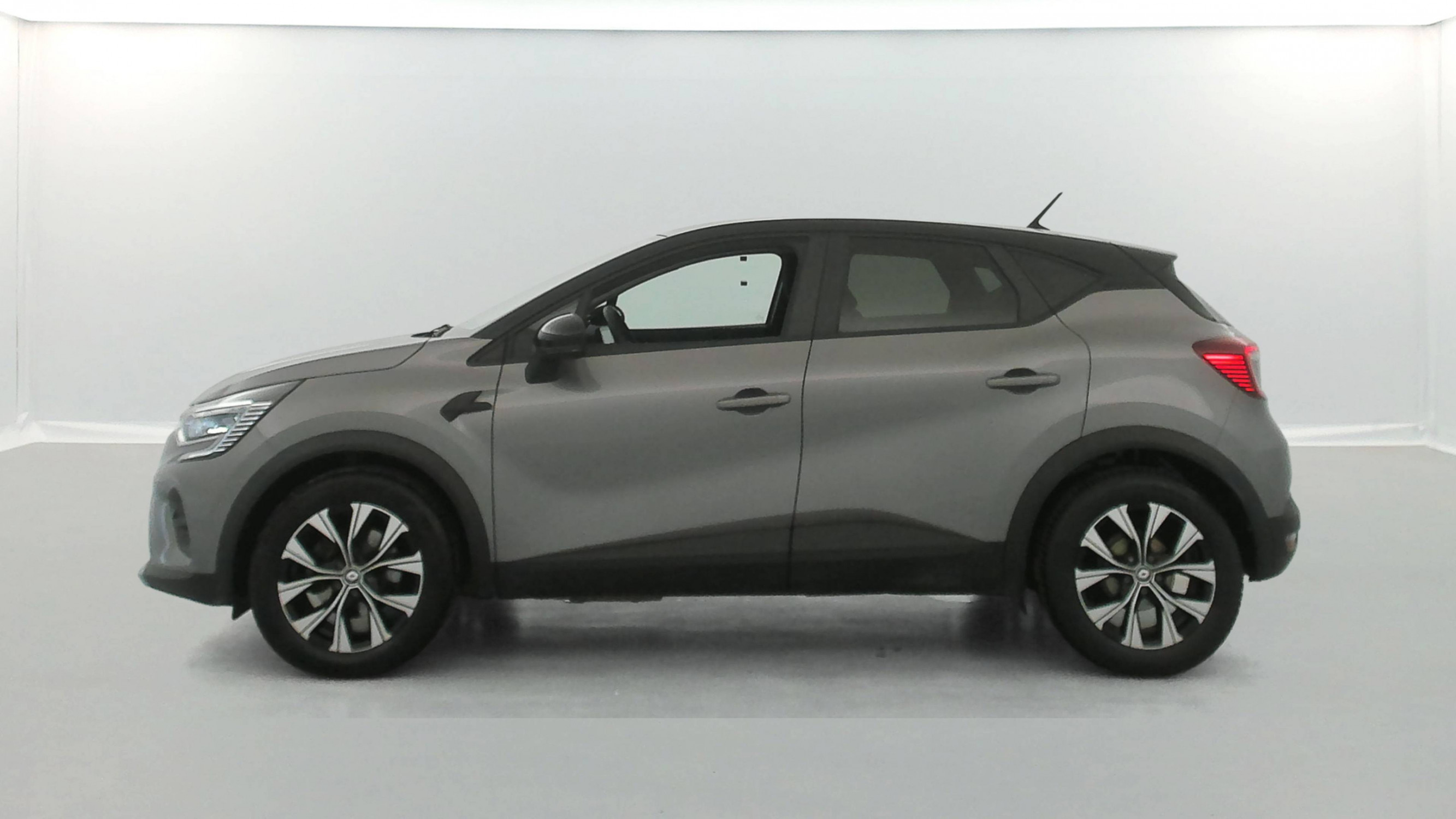 Vente en ligne Renault Captur  E-Tech full hybrid 145 au prix de 17 490 €