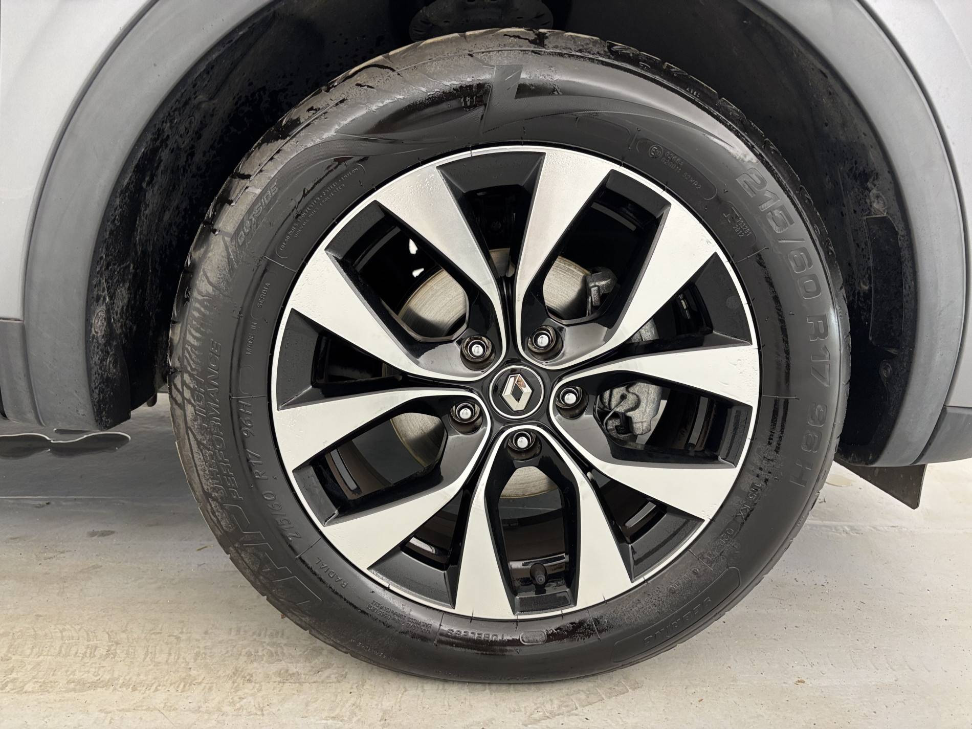 Vente en ligne Renault Arkana  mild hybrid 140 EDC FAP - 22 au prix de 17 490 €