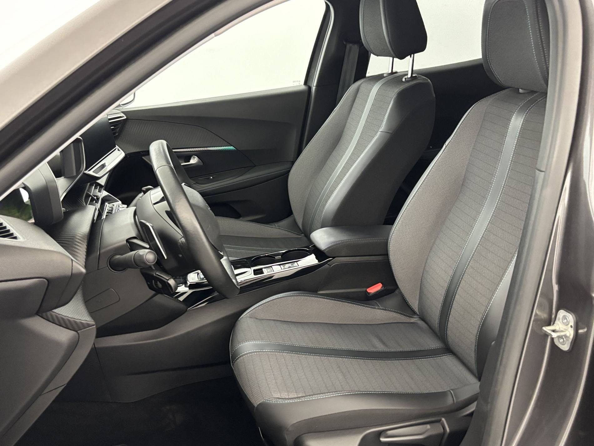 Vente en ligne Peugeot 2008  BlueHDi 130 S&S EAT8 au prix de 18 990 €