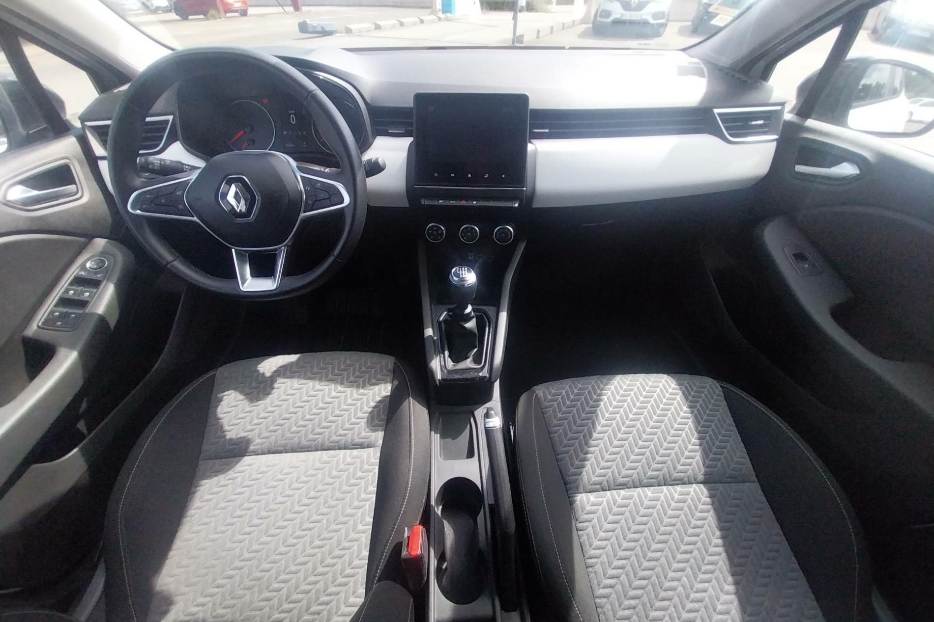 Vente en ligne Renault Clio 5 Clio TCe 90 au prix de 13 590 €