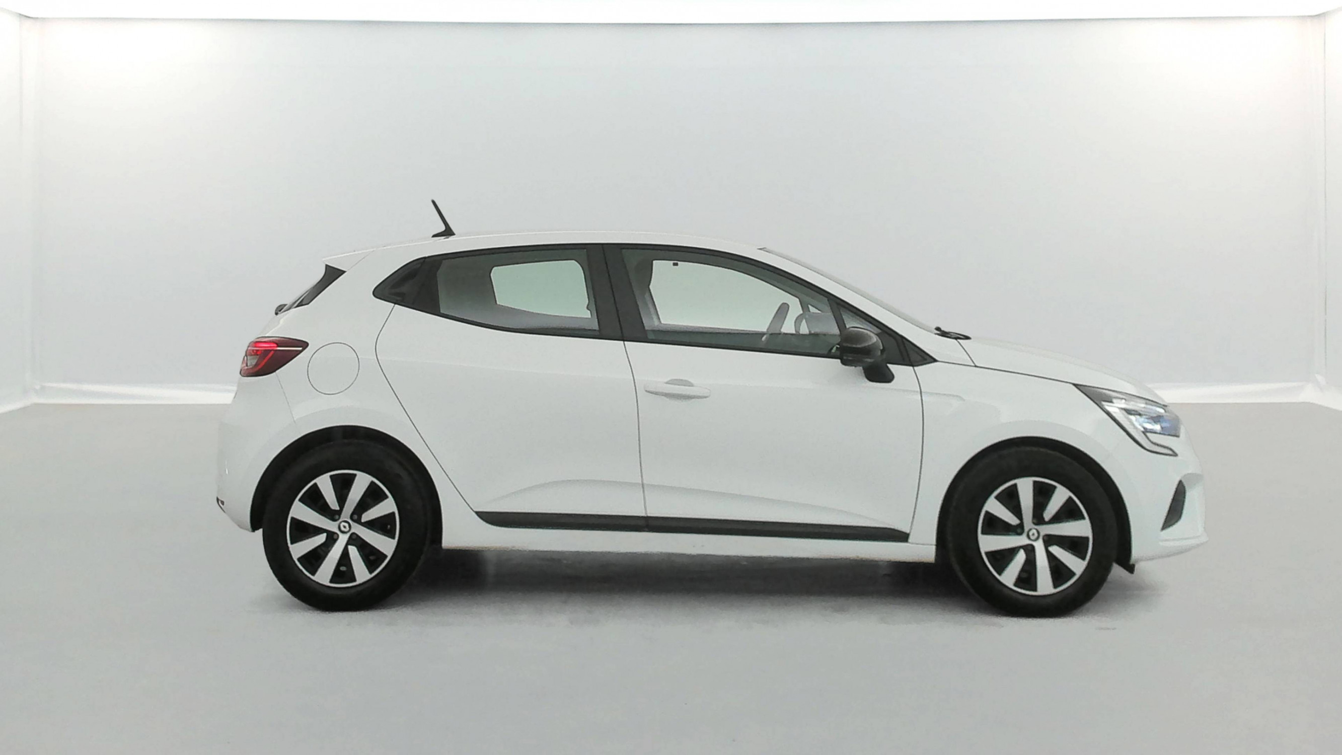 Vente en ligne Renault Clio 5 Clio TCe 90 au prix de 14 490 €