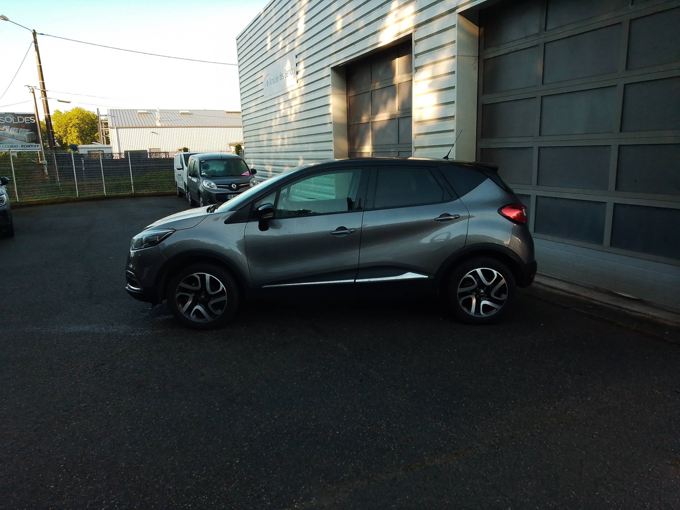 Renault Captur  TCe 90 Energy occasion de 2016 en vente à Pontivy