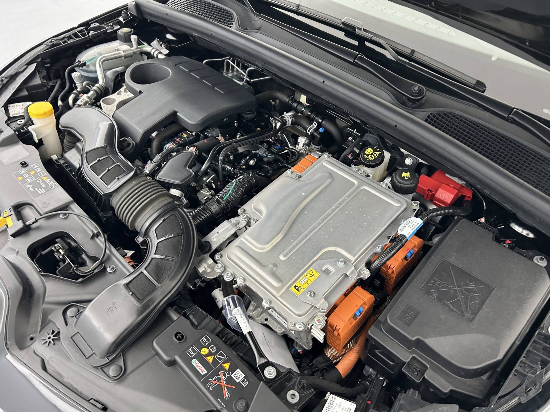 Vente en ligne Renault Clio 5 Clio E-Tech full hybrid 145 ch GSR2 au prix de 20 990 €