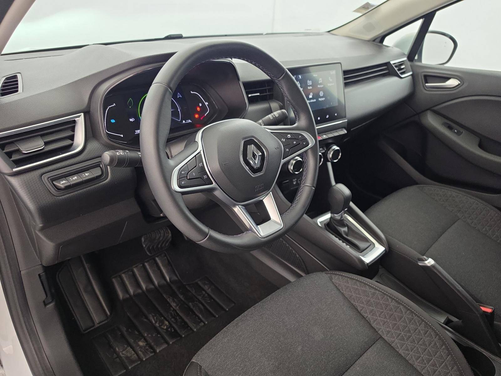 Vente en ligne Renault Clio 5 CLIO SOCIETE E-TECH 140 - 21N au prix de 13 290 €