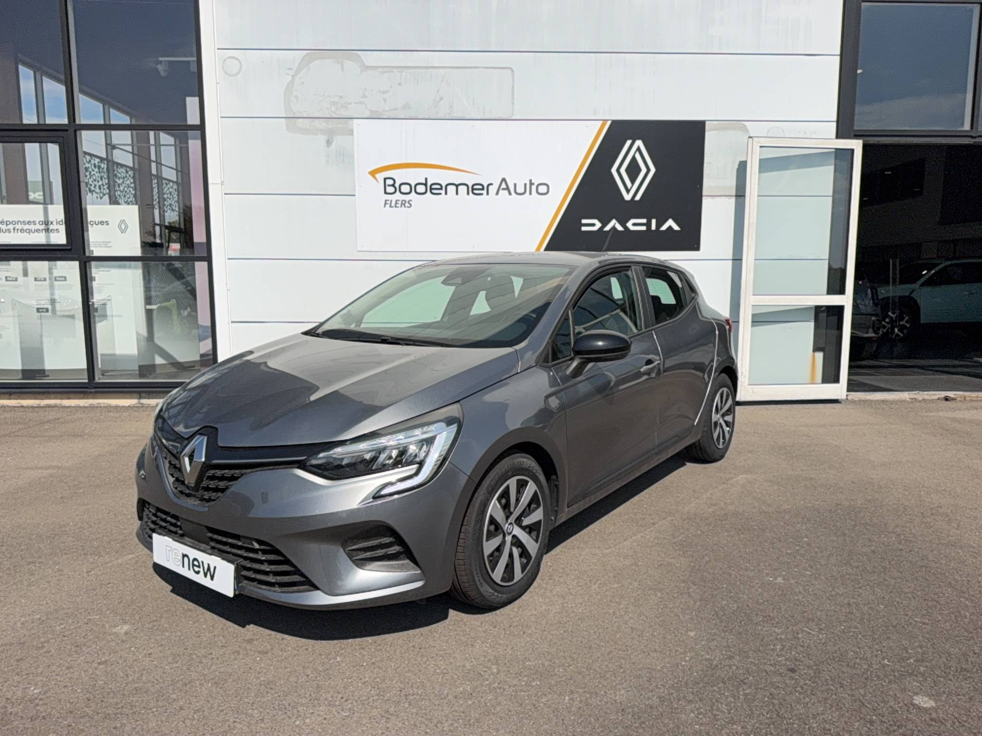 Renault Clio 5 Clio TCe 90 occasion de 2023 en vente à Flers