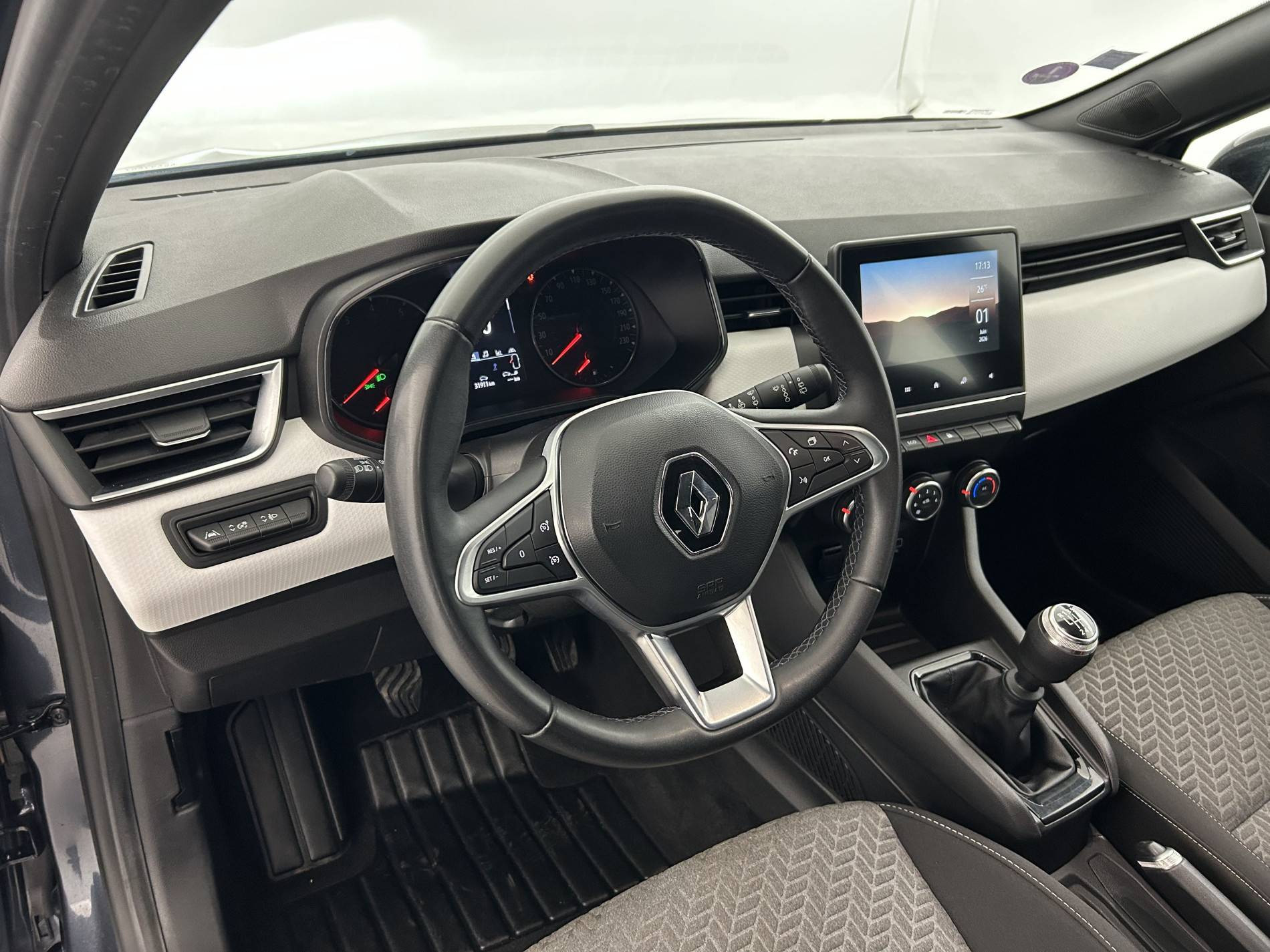 Vente en ligne Renault Clio 5 Clio TCe 90 - 21 au prix de 13 490 €