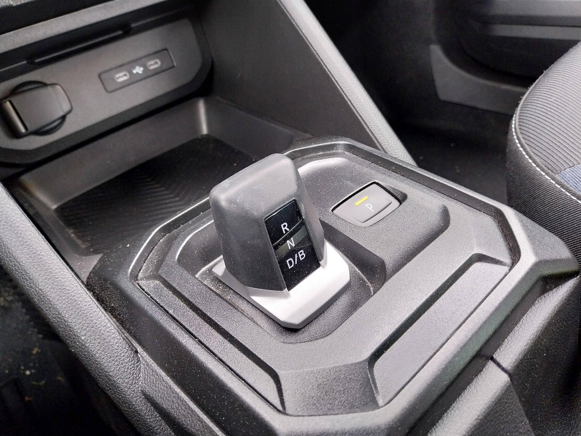 Vente en ligne Dacia Duster  Hybrid 140 au prix de 25 990 €