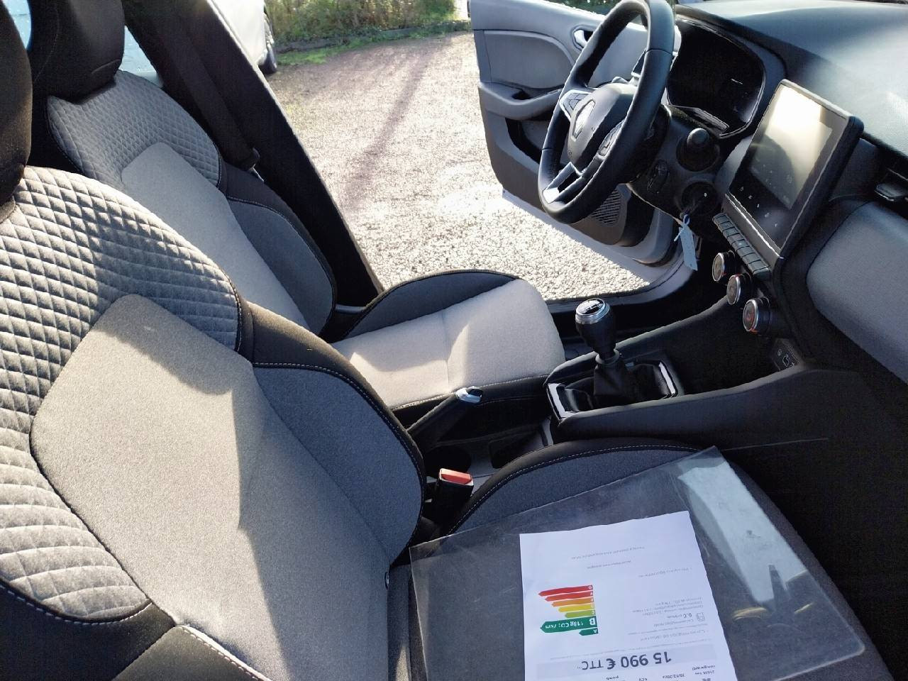 Vente en ligne Renault Clio 5 Clio TCe 90 au prix de 14 390 €