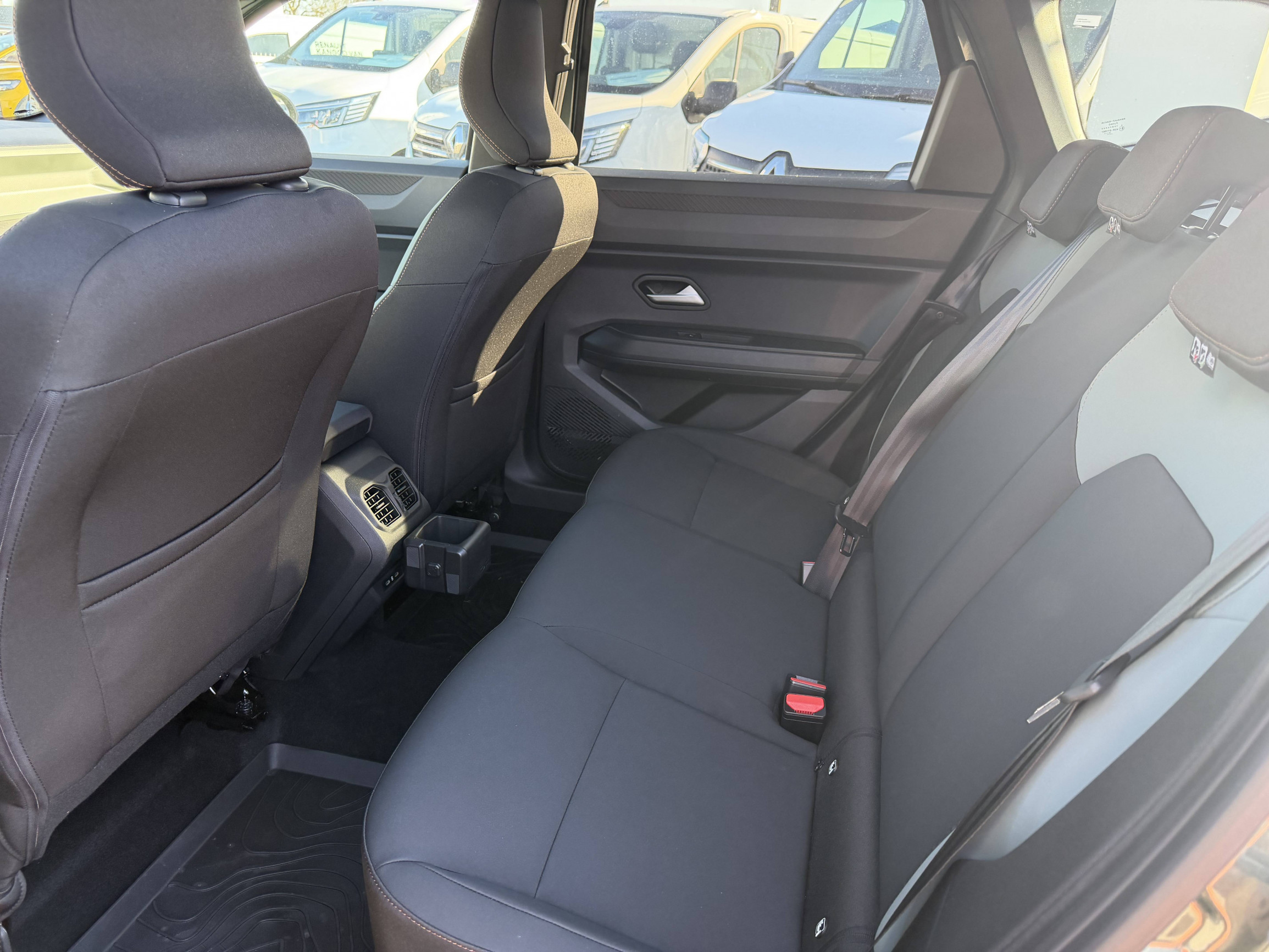 Vente en ligne Dacia Bigster Bigster Hybrid-G 150 4x4 au prix de 35 350 €