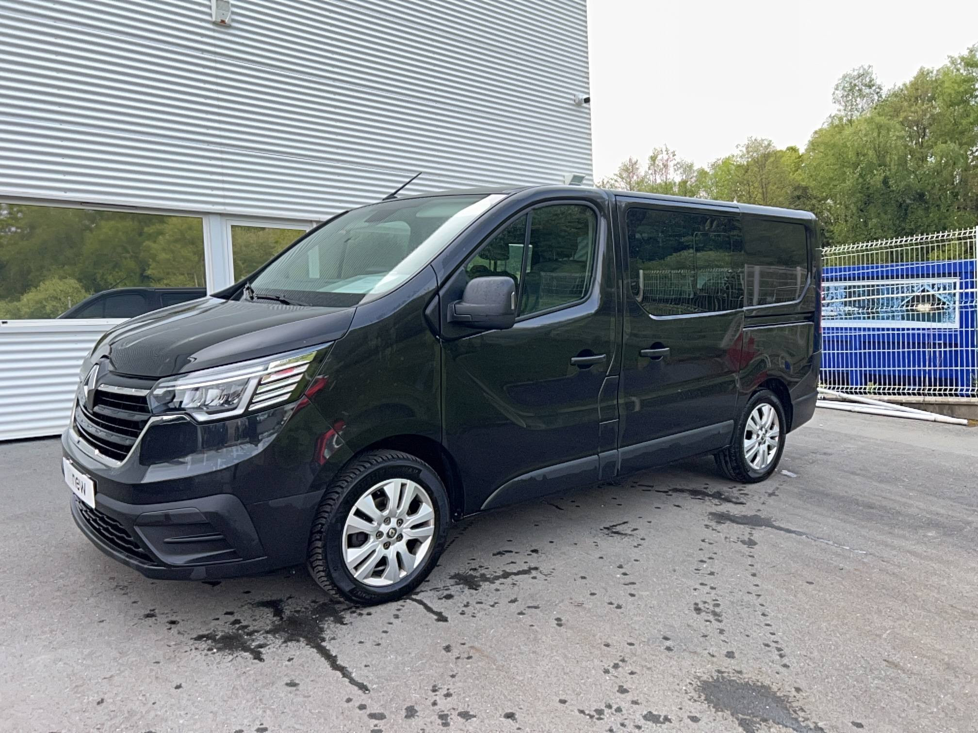 Renault Trafic Cabine Approfondie TRAFIC CA L1H1 3000 KG BLUE DCI 150 EDC occasion de 2023 en vente à Guingamp