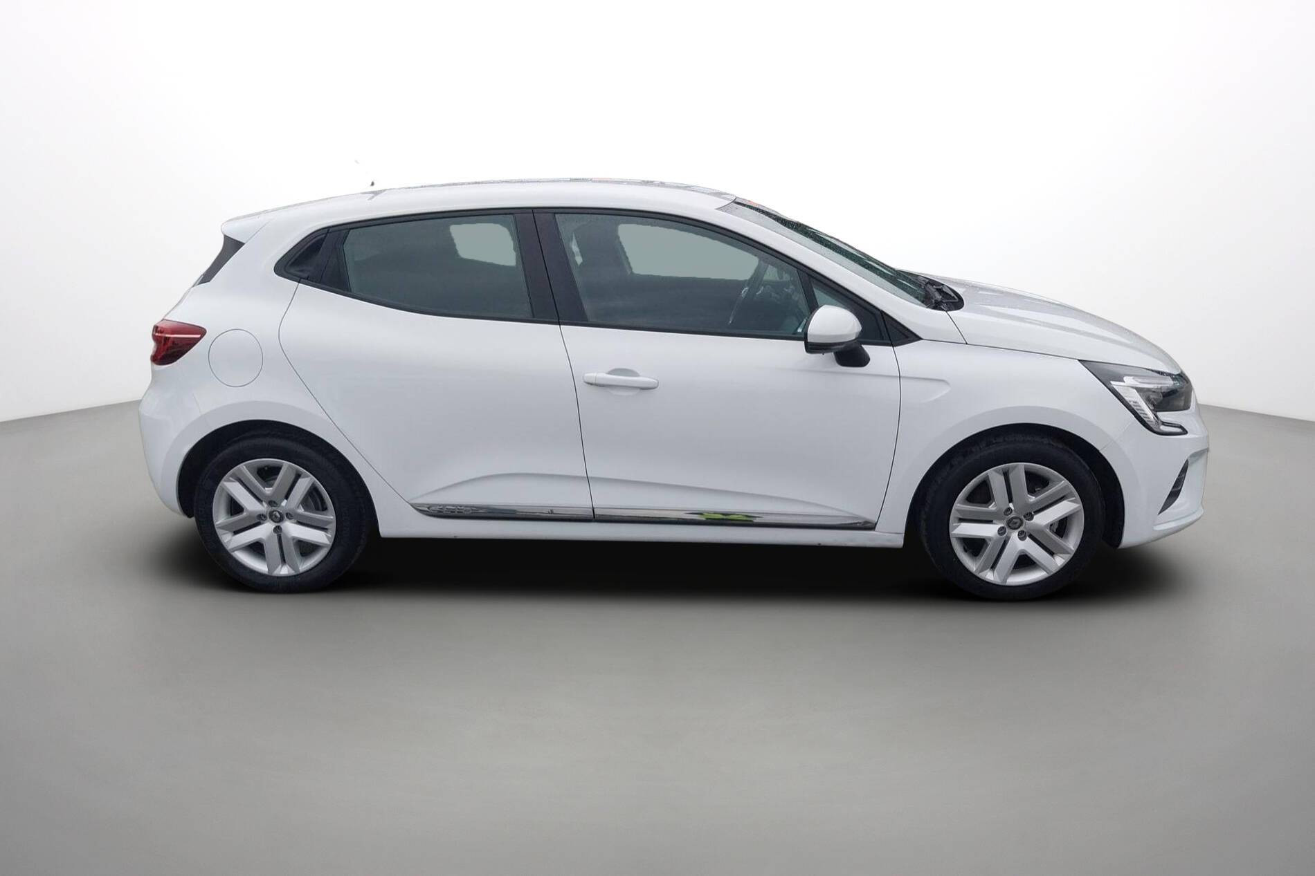 Vente en ligne Renault Clio 5 Clio E-Tech 140 - 21N au prix de 14 290 €