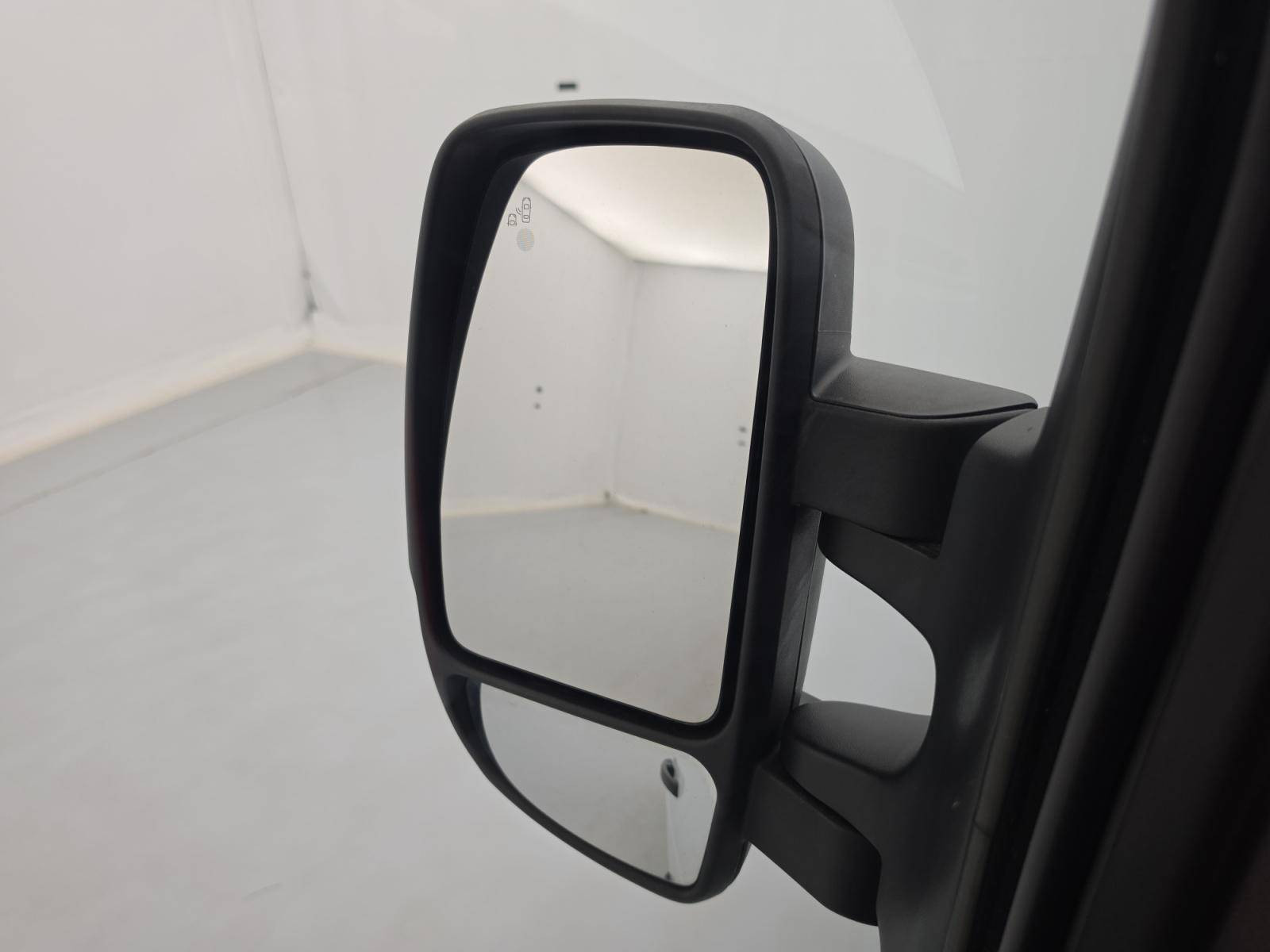 Vente en ligne Renault Master Fourgon MASTER FGN TRAC F3500 L2H2 BLUE DCI 135 au prix de 22 990 €