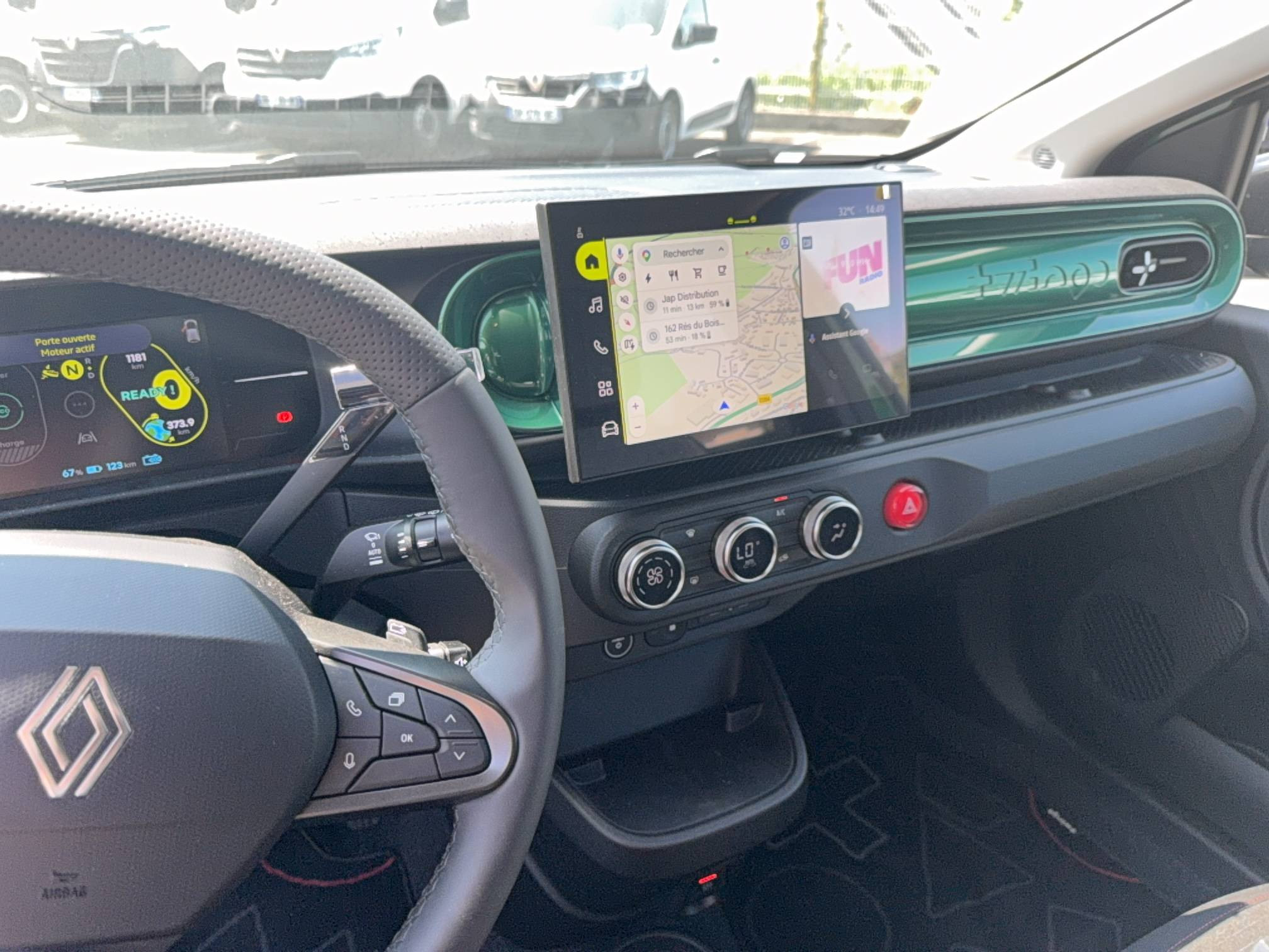 Vente en ligne Renault Twingo Electrique  80 ch autonomie urbaine au prix de 19 170 €