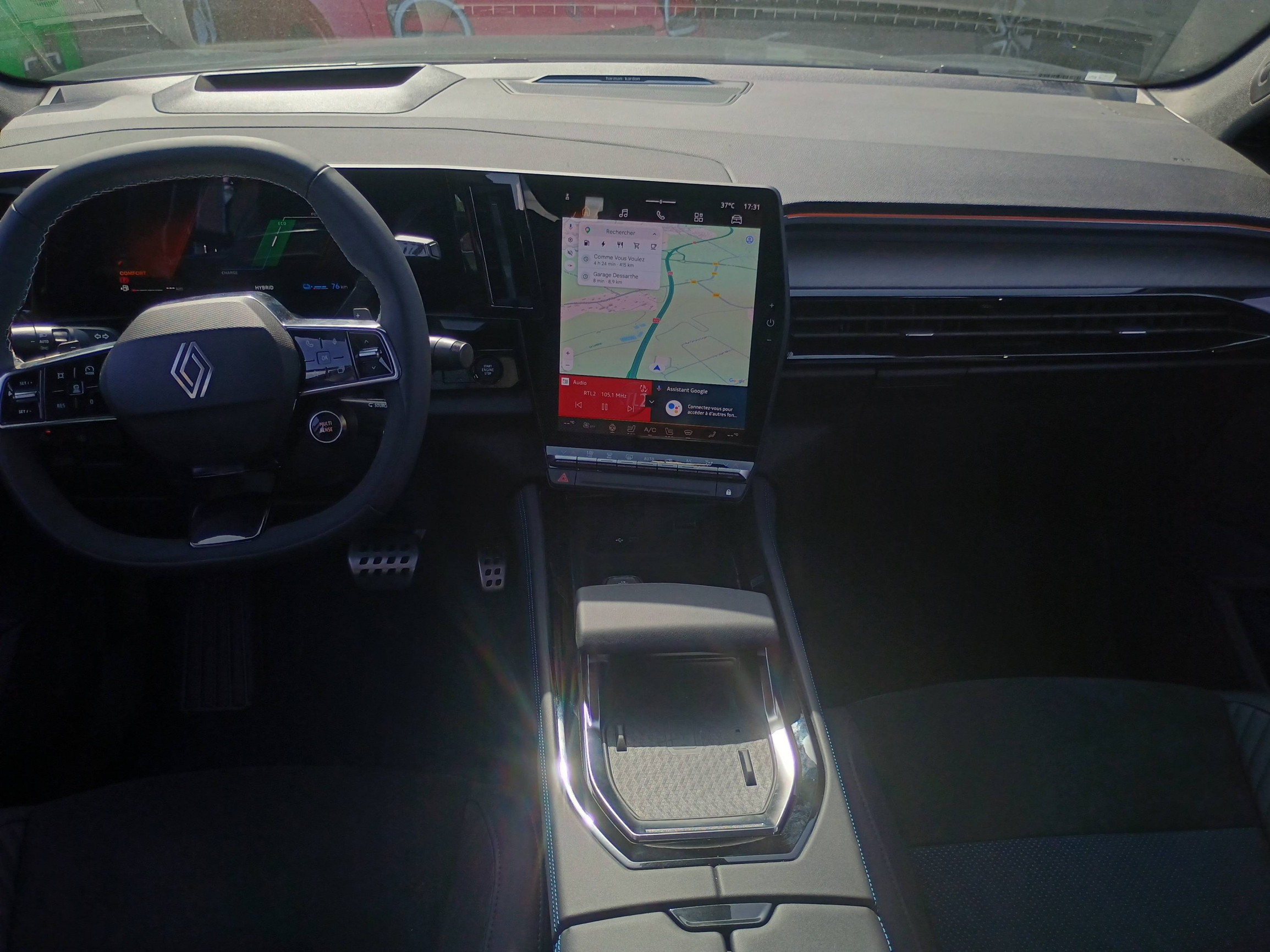 Vente en ligne Renault Rafale  hyper hybrid E-Tech 300 ch 4x4 au prix de 57 490 €