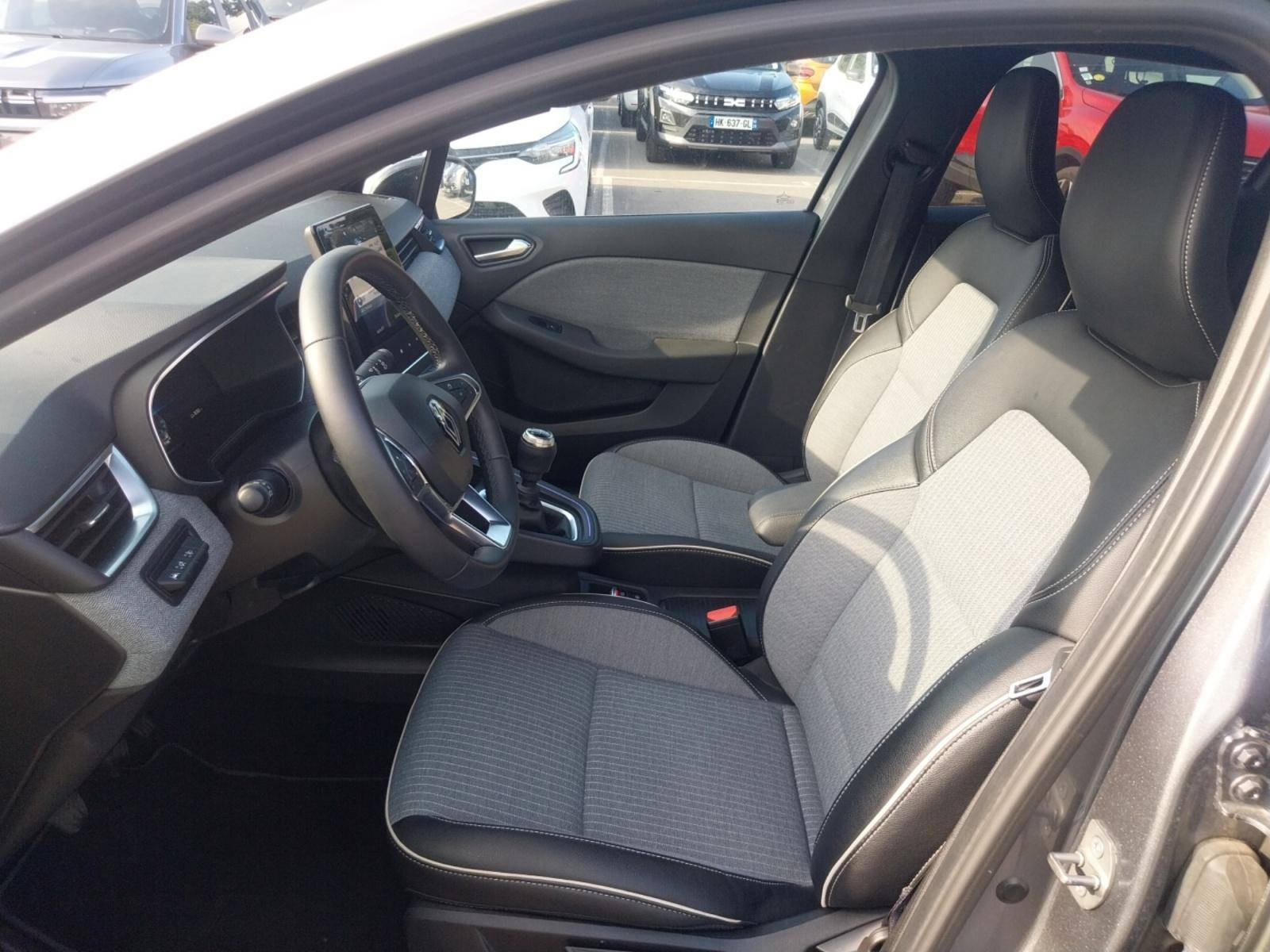 Vente en ligne Renault Clio 5 Clio TCe 90 au prix de 15 890 €
