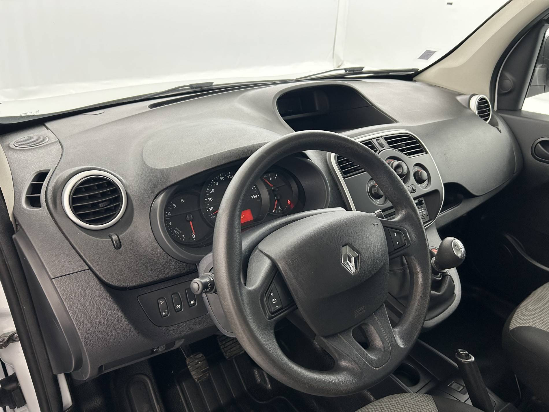 Vente en ligne Renault Kangoo Express  CA BLUE DCI 95 au prix de 12 990 €