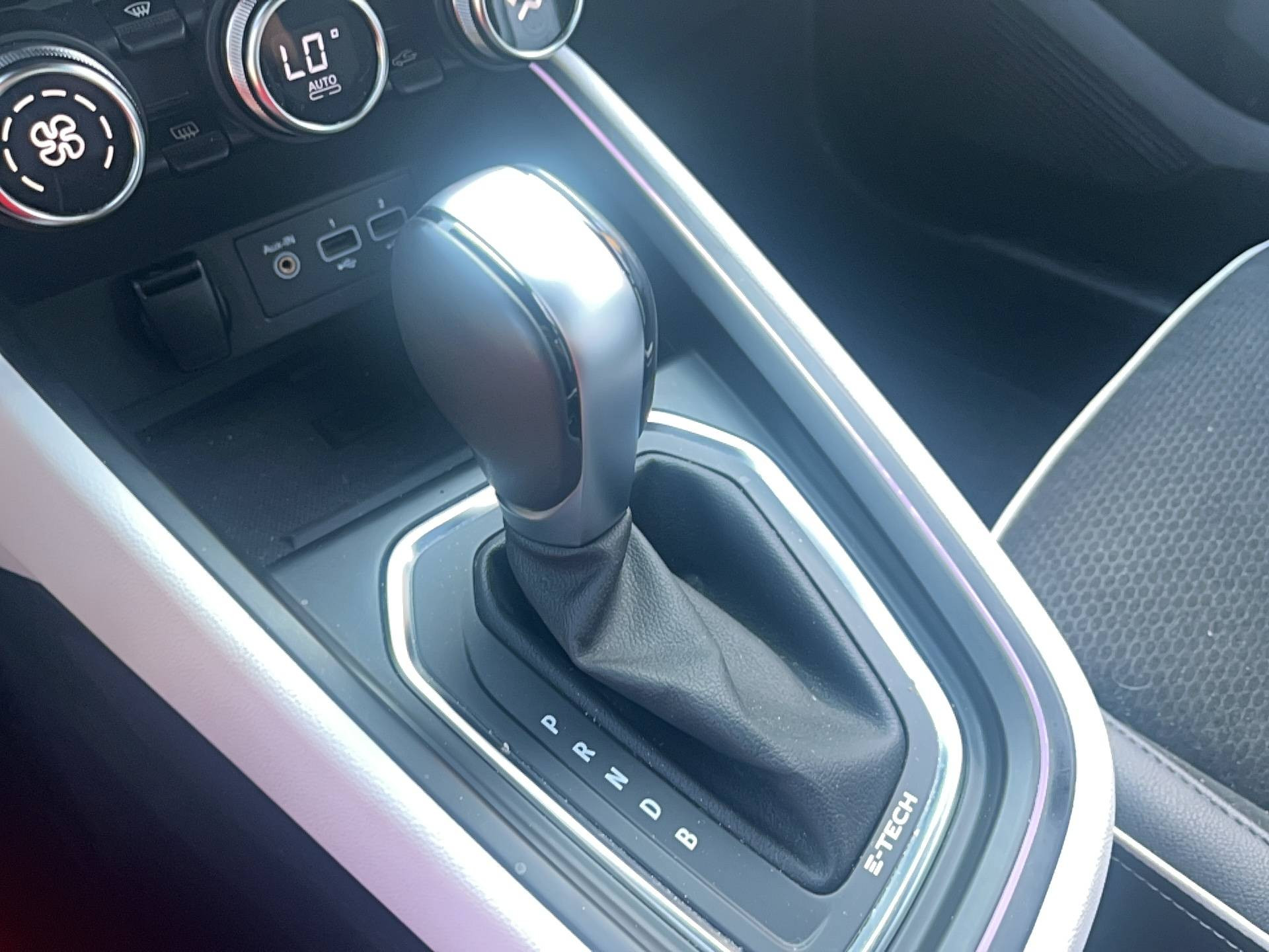 Vente en ligne Renault Clio 5 Clio E-Tech 140 au prix de 14 990 €