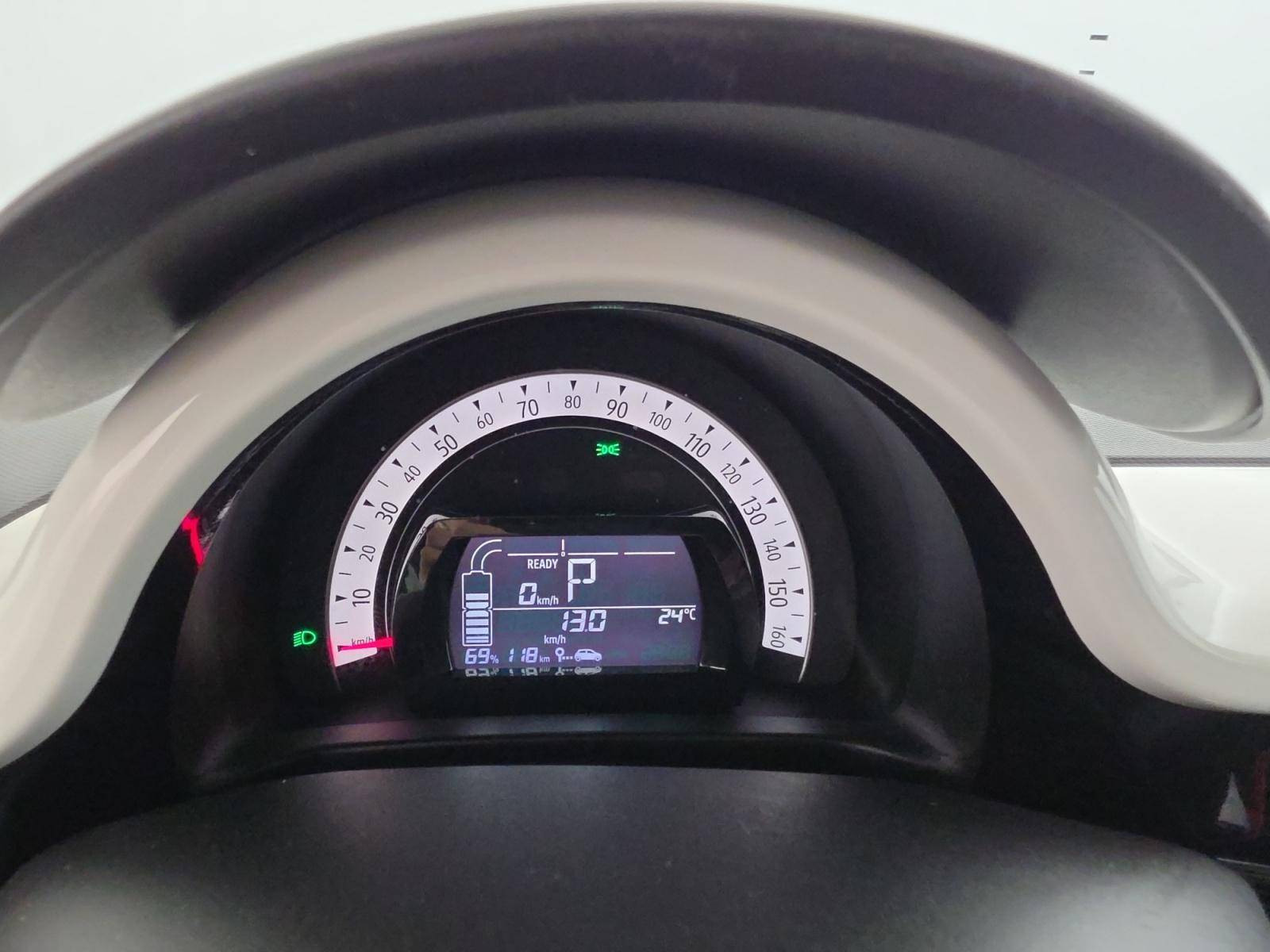 Vente en ligne Renault Twingo Electrique Twingo III E-Tech au prix de 14 490 €