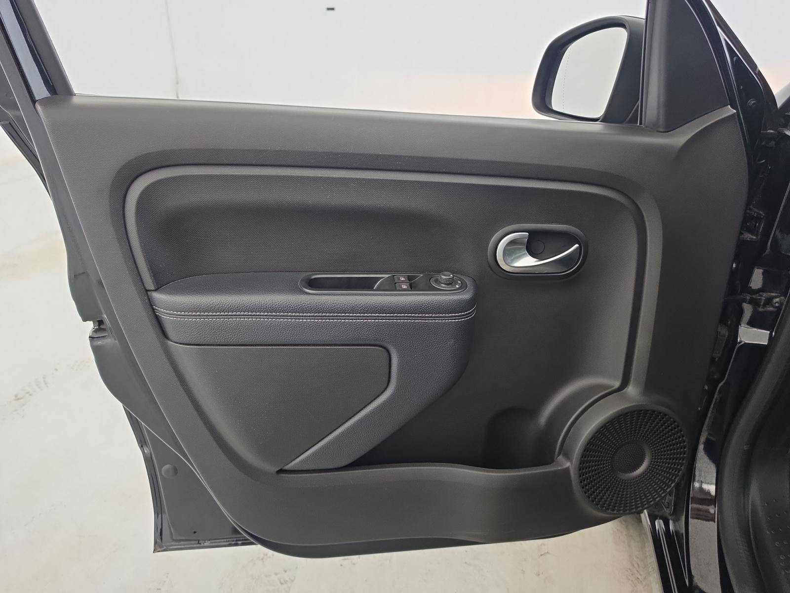 Vente en ligne Renault Twingo Electrique Twingo III Achat Intégral - 21 au prix de 12 790 €