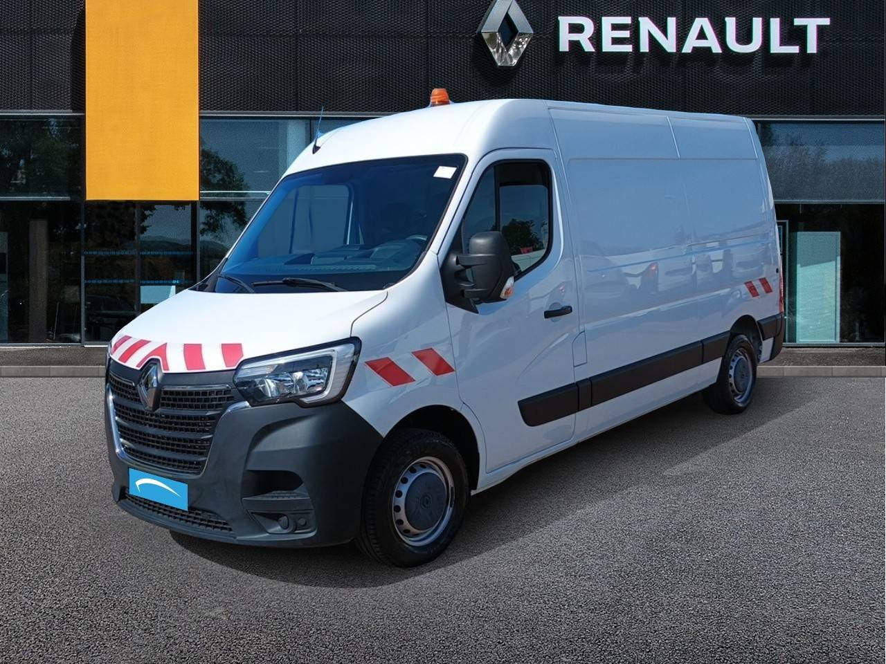 Renault Master Fourgon MASTER FGN TRAC F3300 L2H2 BLUE DCI 135 occasion de 2022 en vente à Caen