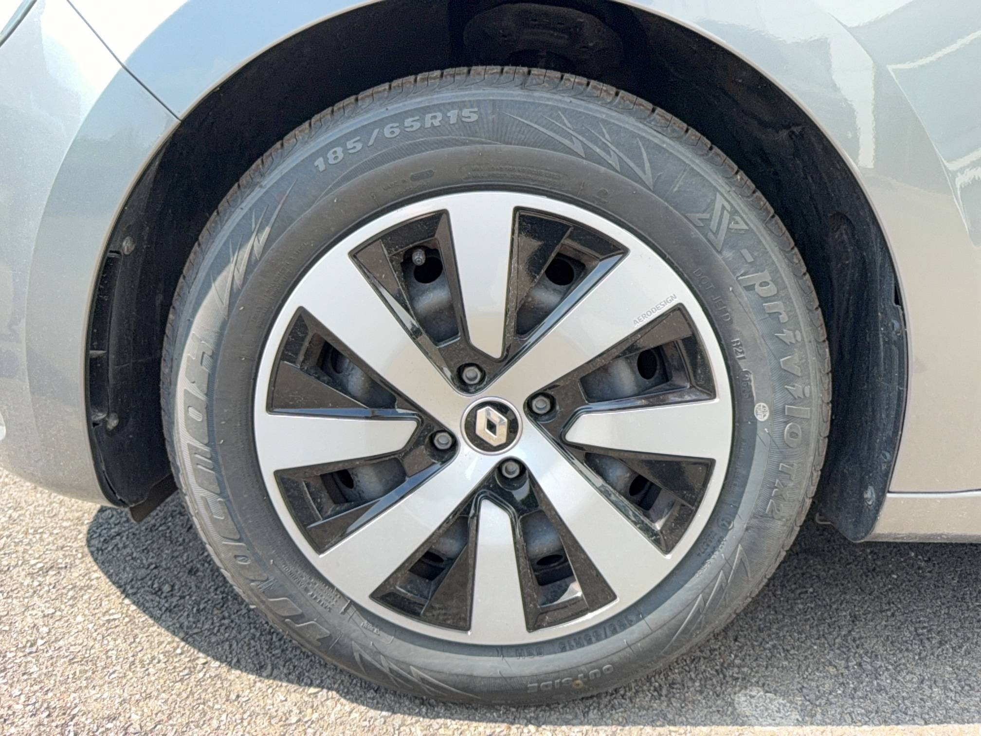 Vente en ligne Renault Clio 5 Clio TCe 90 au prix de 13 990 €