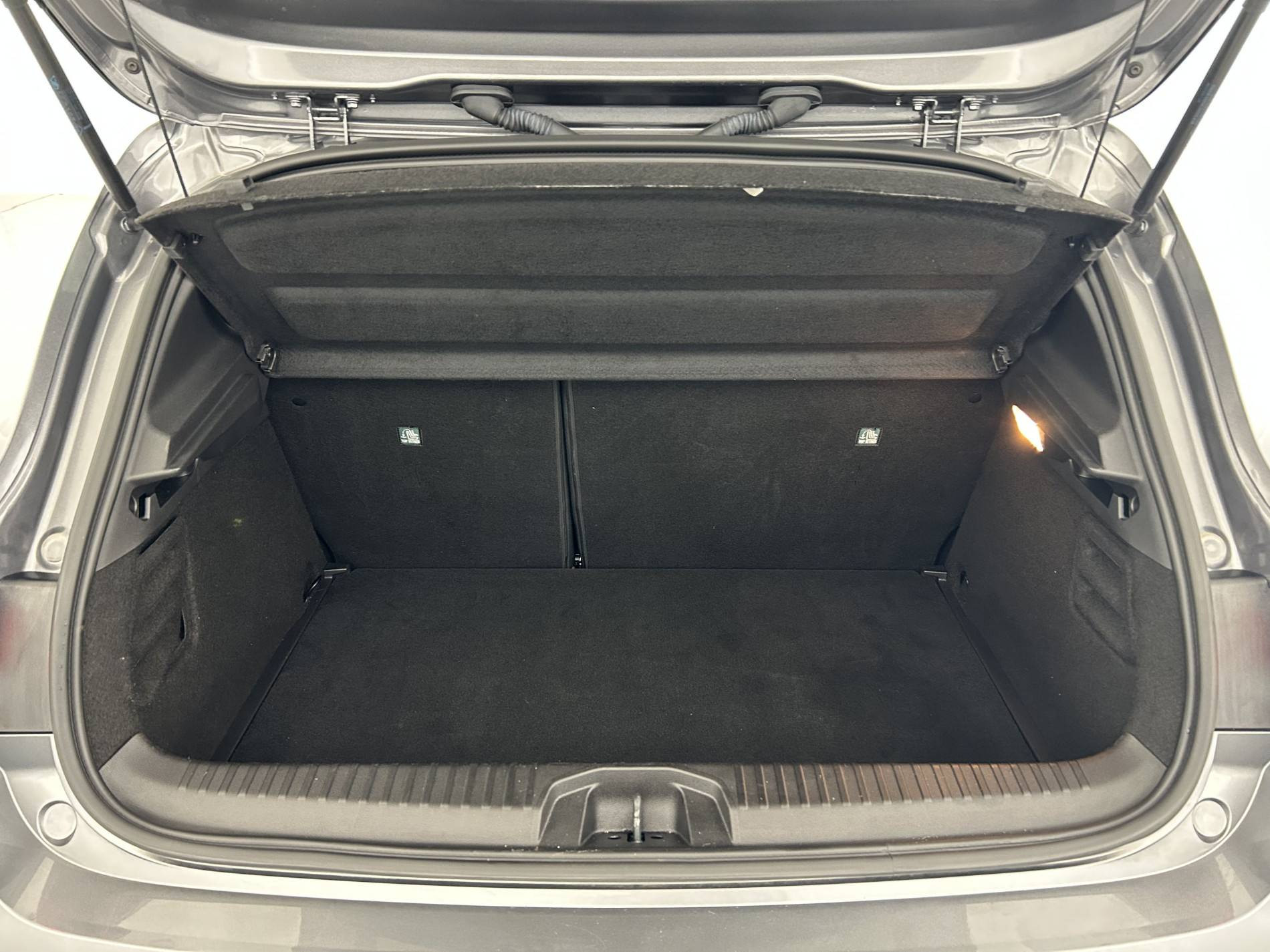 Vente en ligne Renault Clio 5 Clio TCe 90 au prix de 14 490 €