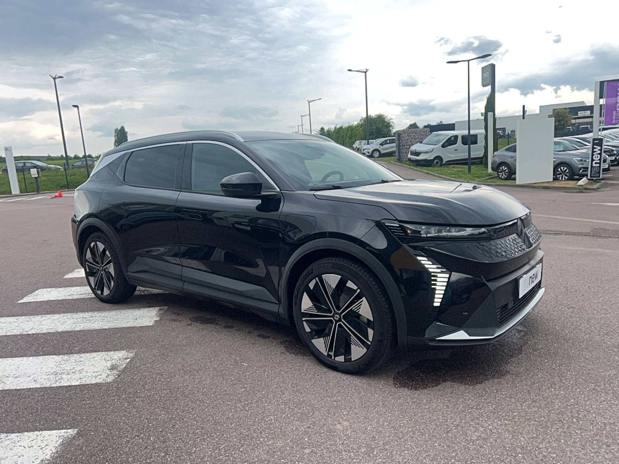 Vente en ligne Renault Scenic E-Tech Scenic E-Tech électrique 220 ch grande autonomie au prix de 37 749 €