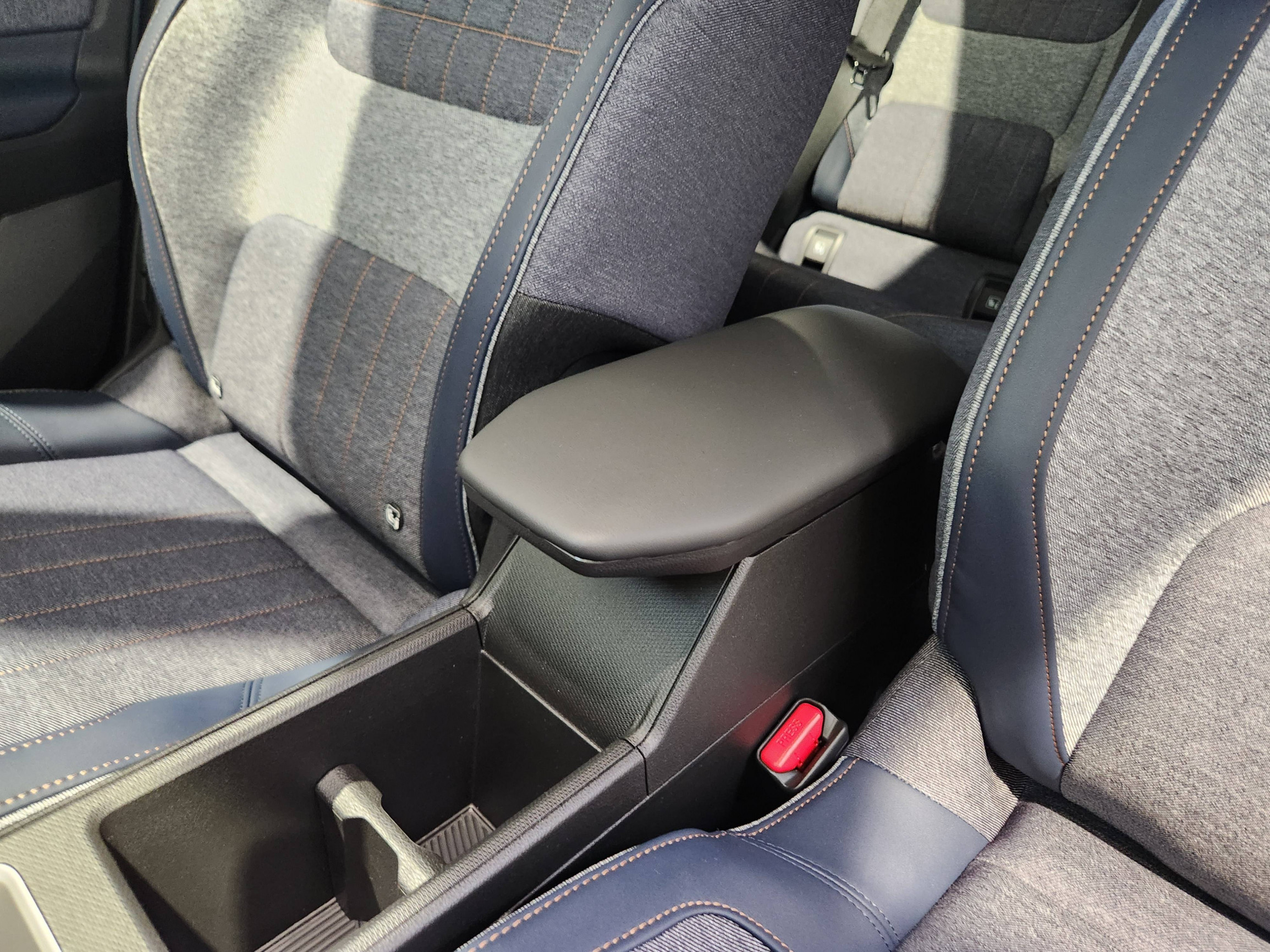 Vente en ligne Renault R4 E-Tech  150 ch autonomie confort au prix de 34 890 €