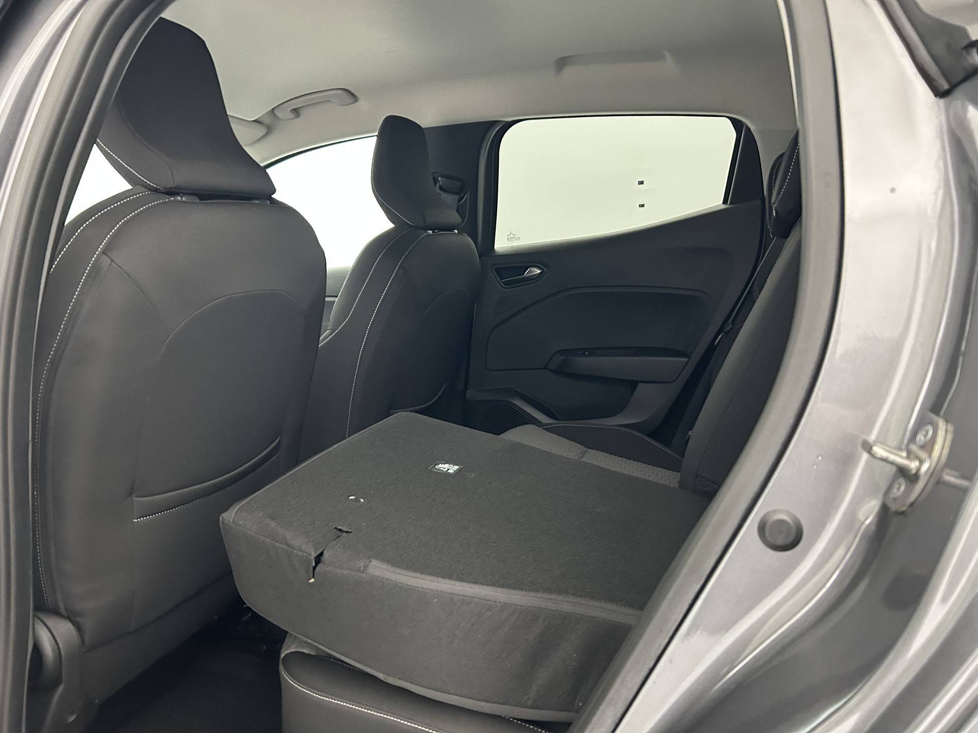 Vente en ligne Renault Clio 5 Clio TCe 90 au prix de 14 790 €