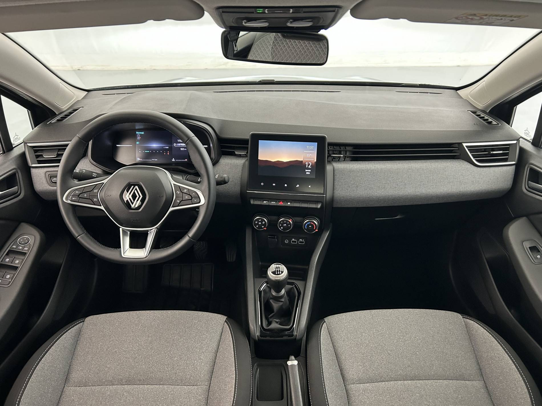 Vente en ligne Renault Clio 5 Clio TCe 90 au prix de 15 300 €