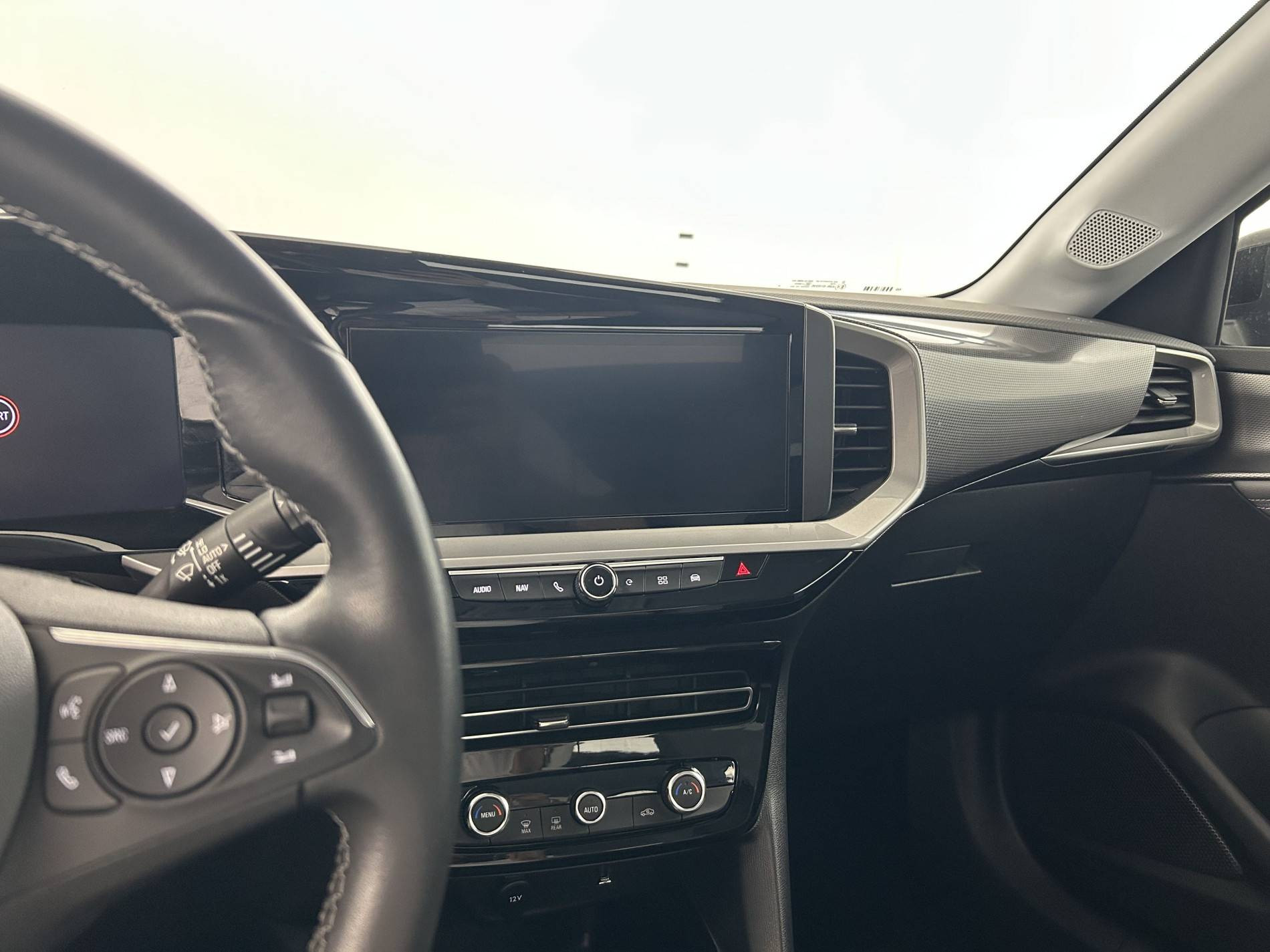 Vente en ligne Opel Mokka-e  136 ch & Batterie 50 kWh au prix de 15 490 €