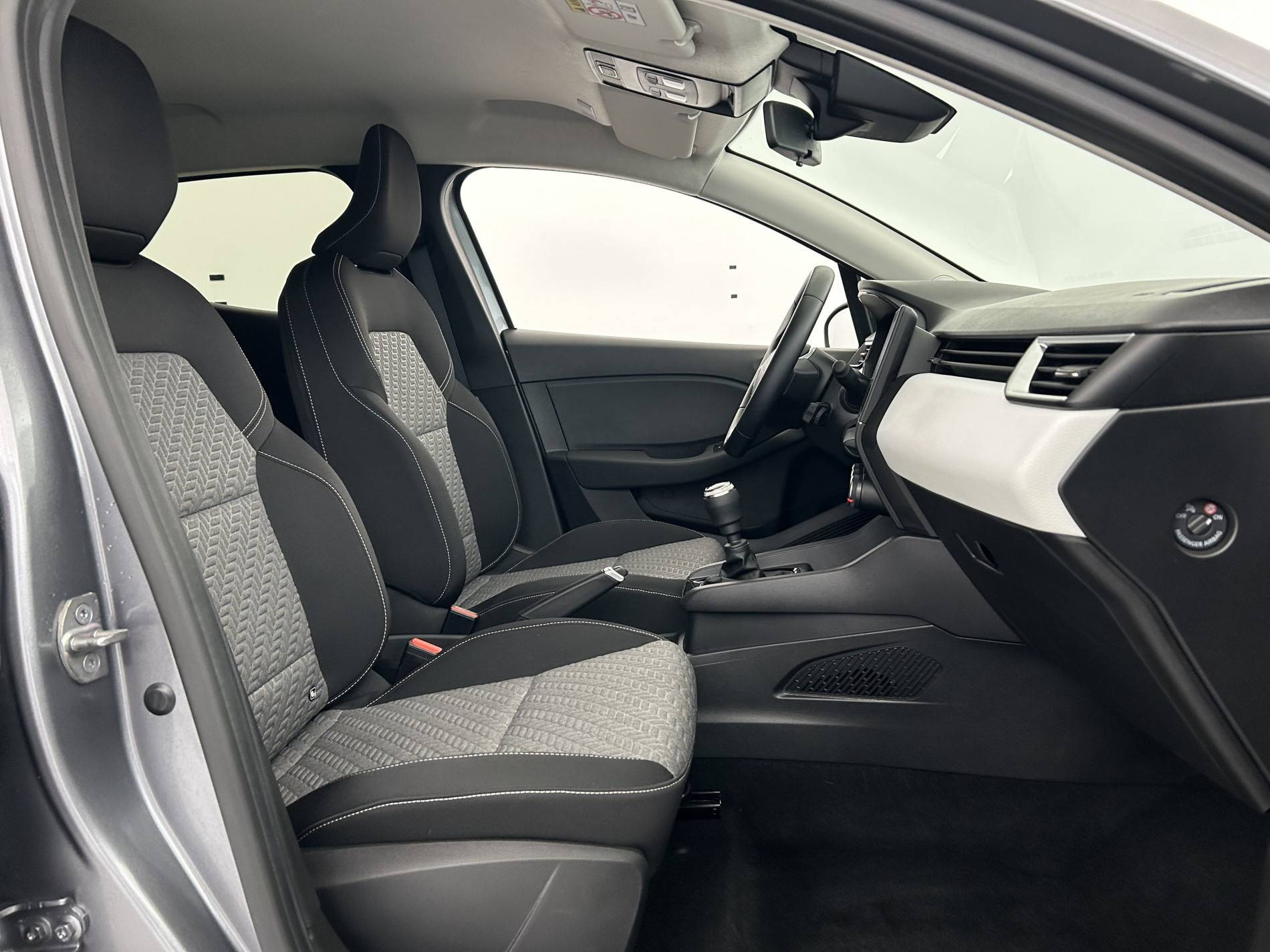 Vente en ligne Renault Clio 5 Clio TCe 90 au prix de 14 990 €