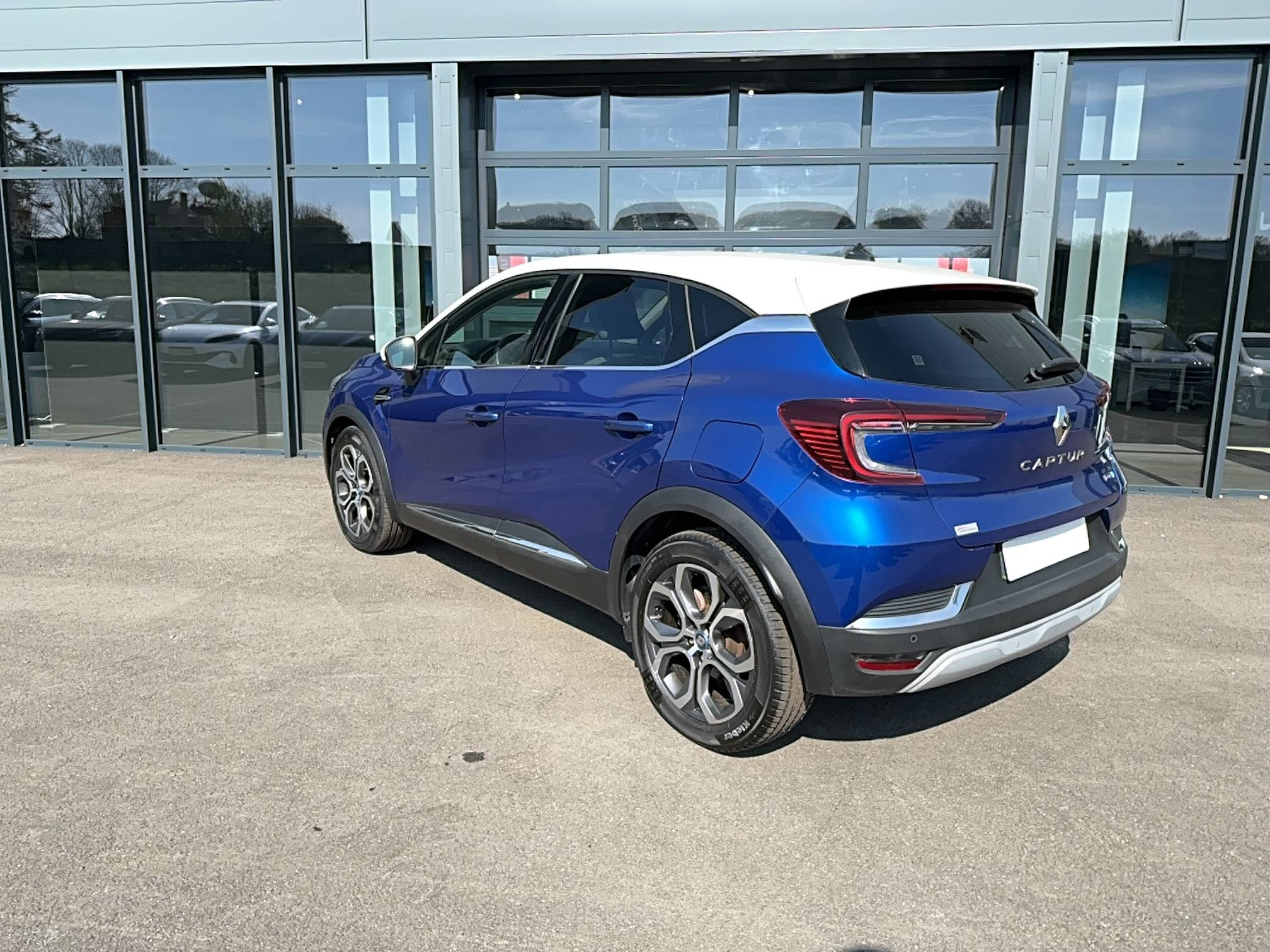 Vente en ligne Renault Captur  E-Tech Plug-in 160 - 21 au prix de 17 490 €