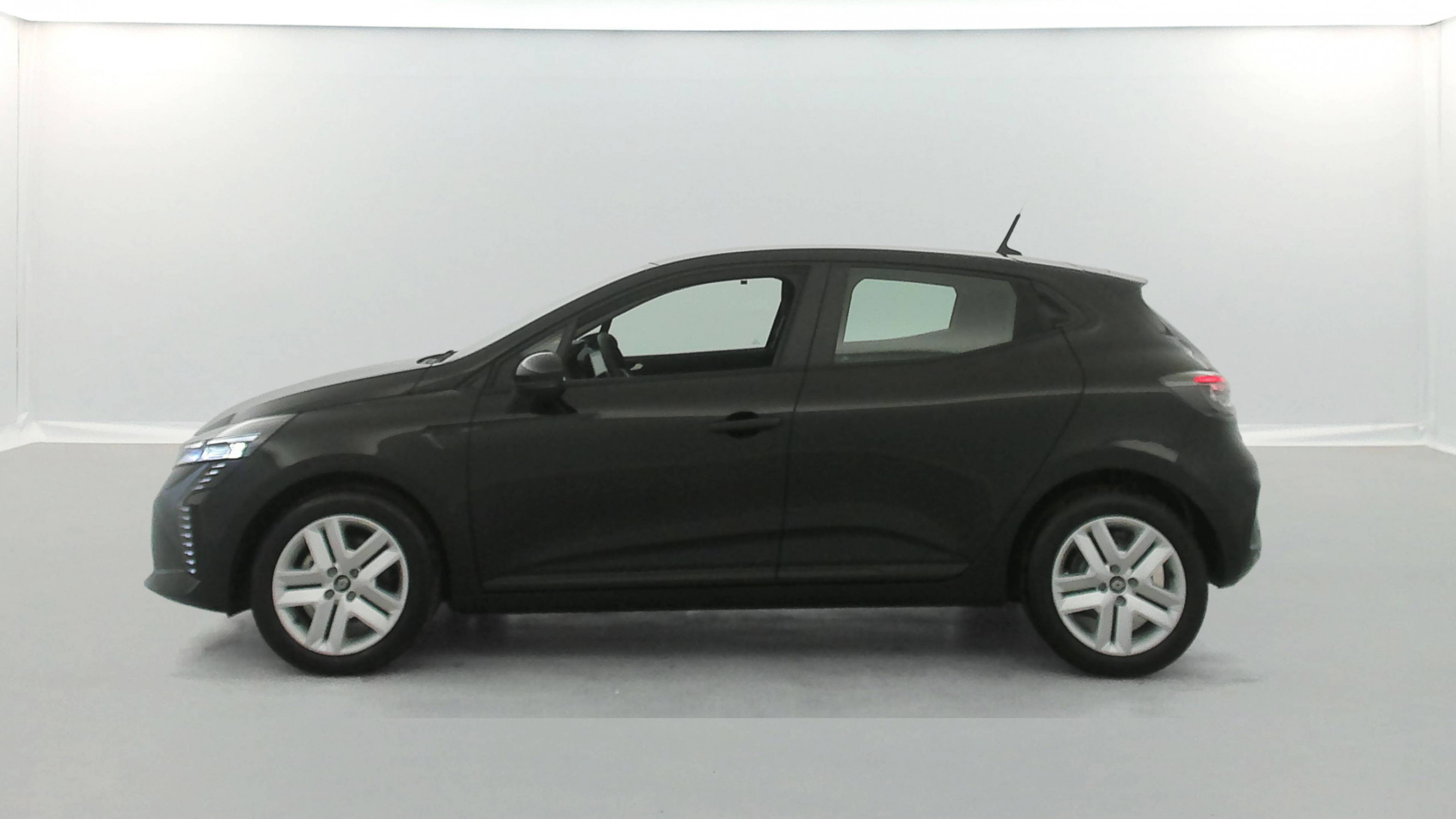 Vente en ligne Renault Clio 5 Clio Blue dCi 100 ch GSR2 au prix de 18 790 €
