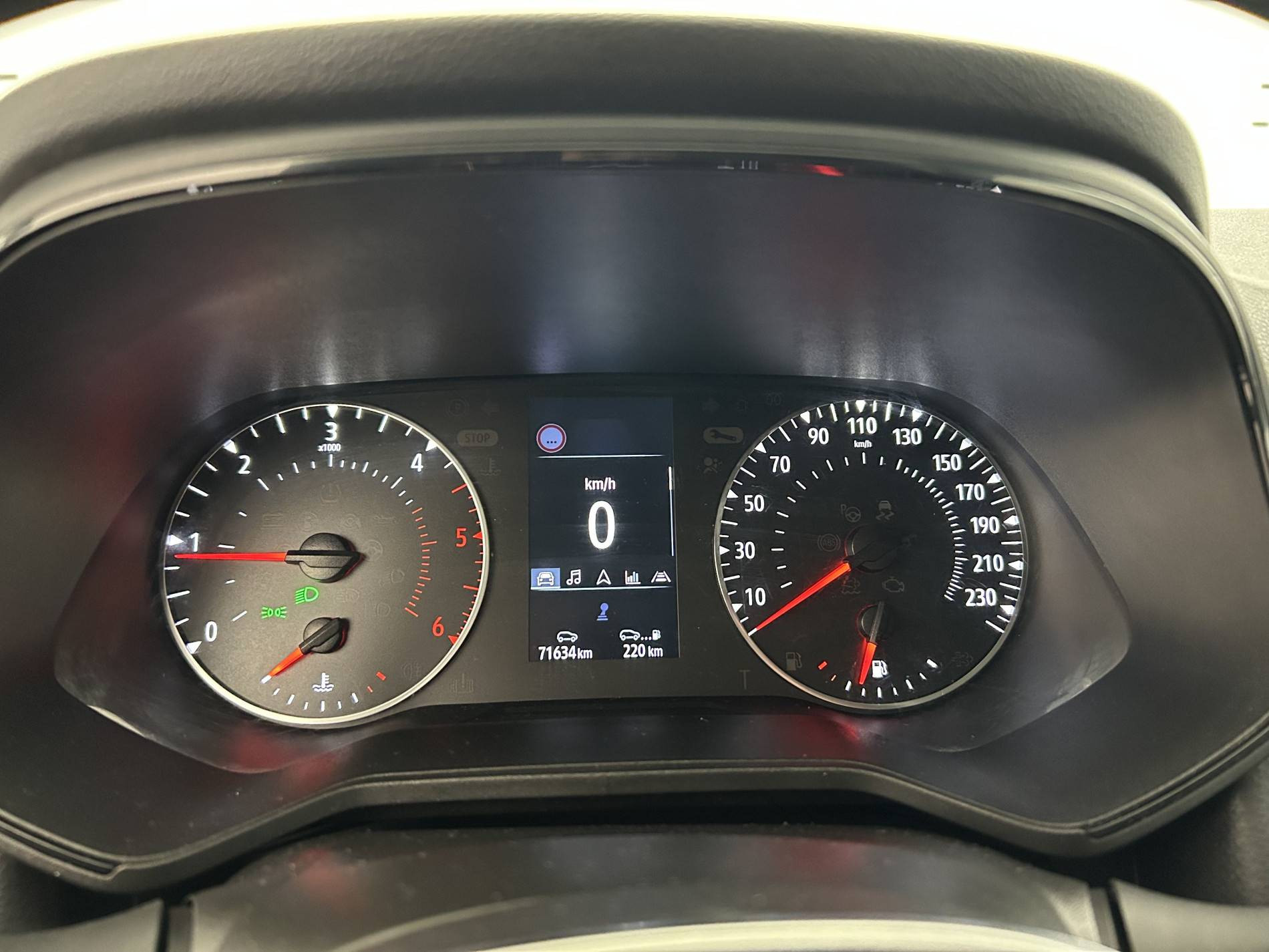 Vente en ligne Renault Clio 5 Clio Blue dCi 100 - 21N au prix de 13 800 €