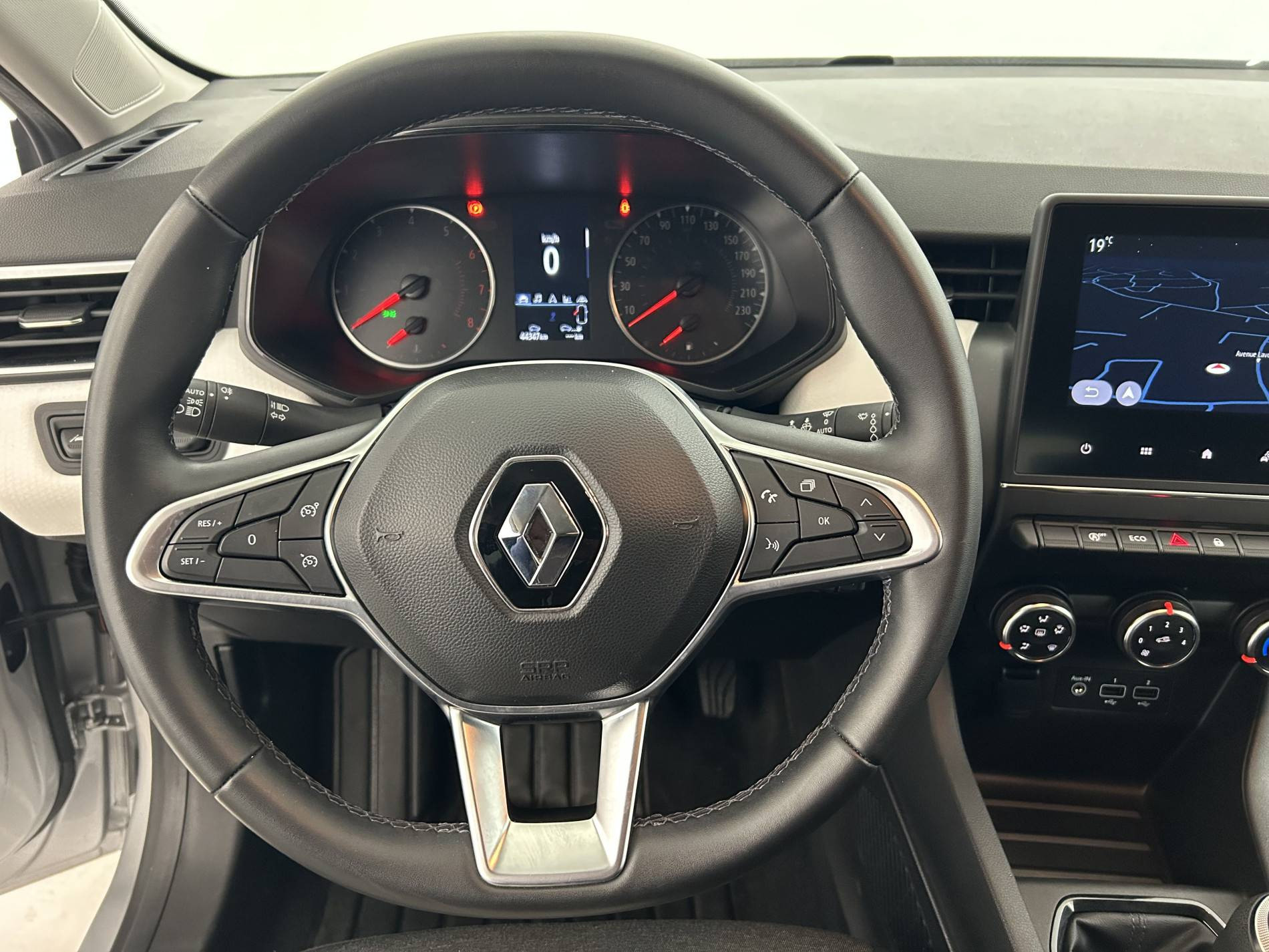 Vente en ligne Renault Clio 5 Clio TCe 90 au prix de 13 890 €