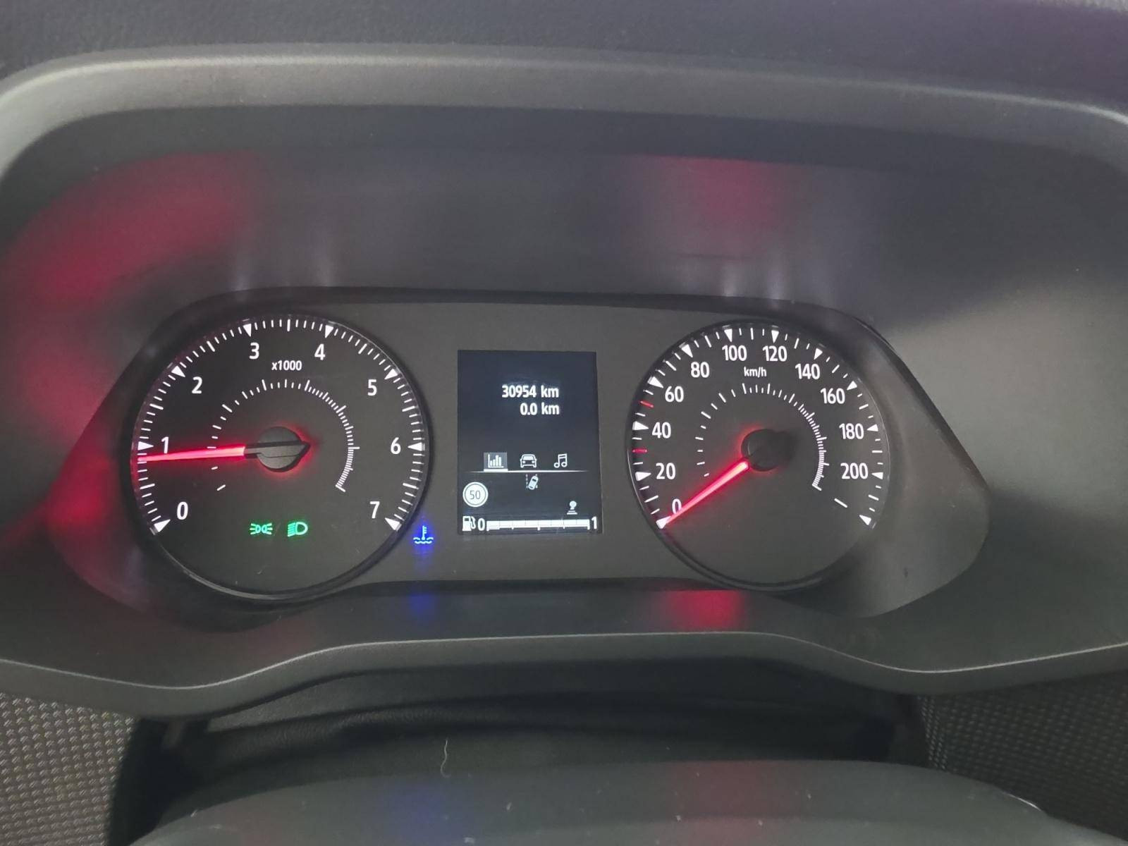 Vente en ligne Renault Trafic 3 Fourgon TRAFIC FG BLUE DCI 150 L1H1 2T8 GSR2 au prix de 23 940 €
