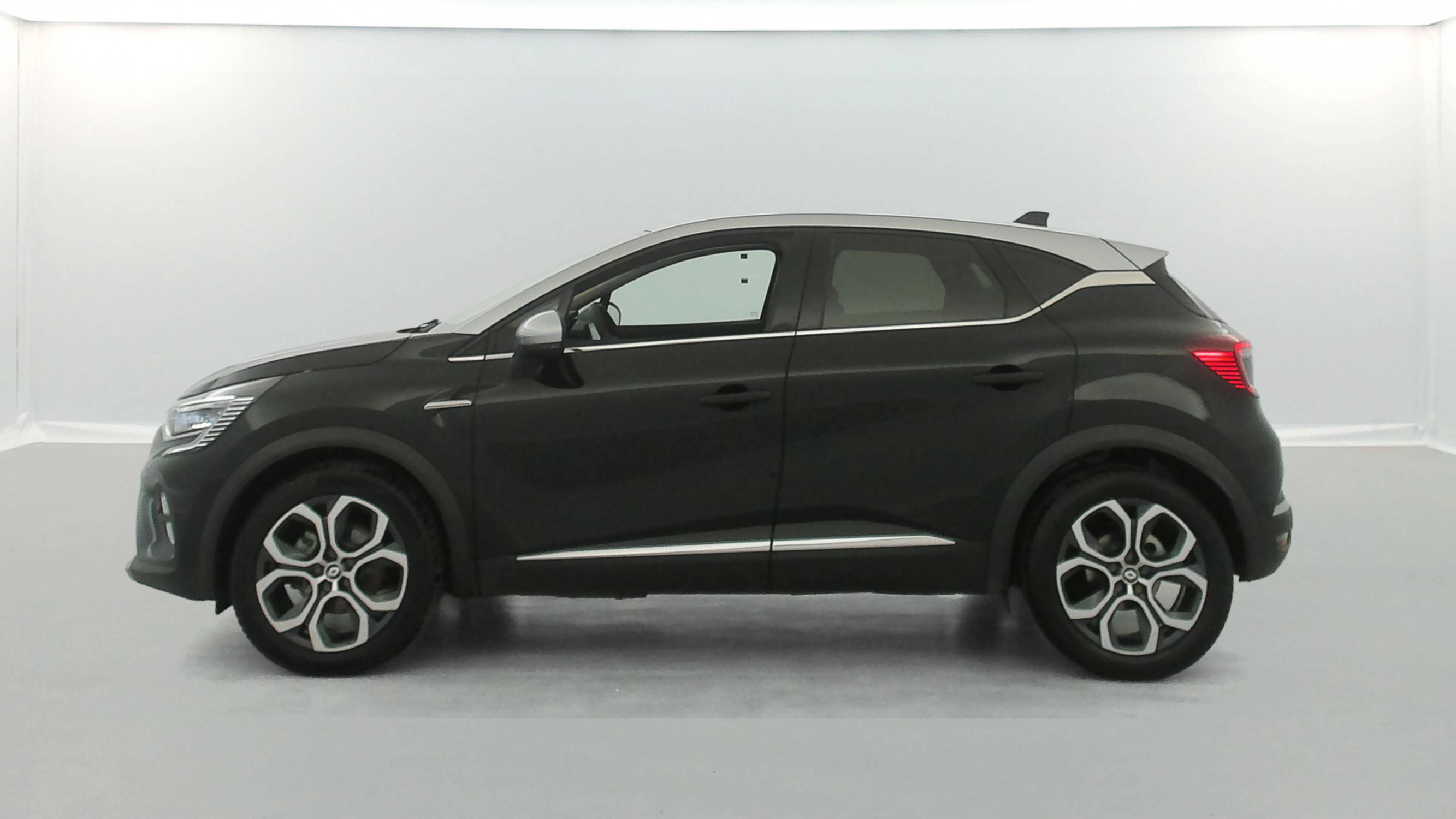 Vente en ligne Renault Captur  E-Tech 145 - 21 au prix de 19 290 €